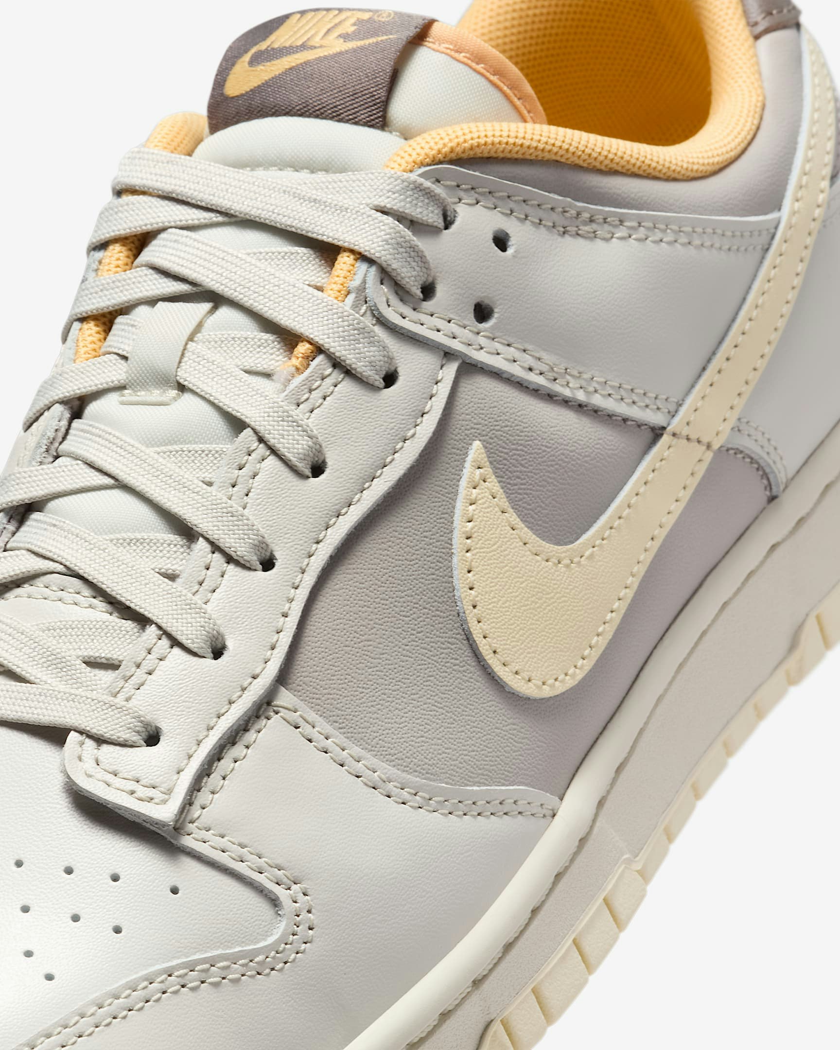 Nike Dunk Low "Light Bone"
