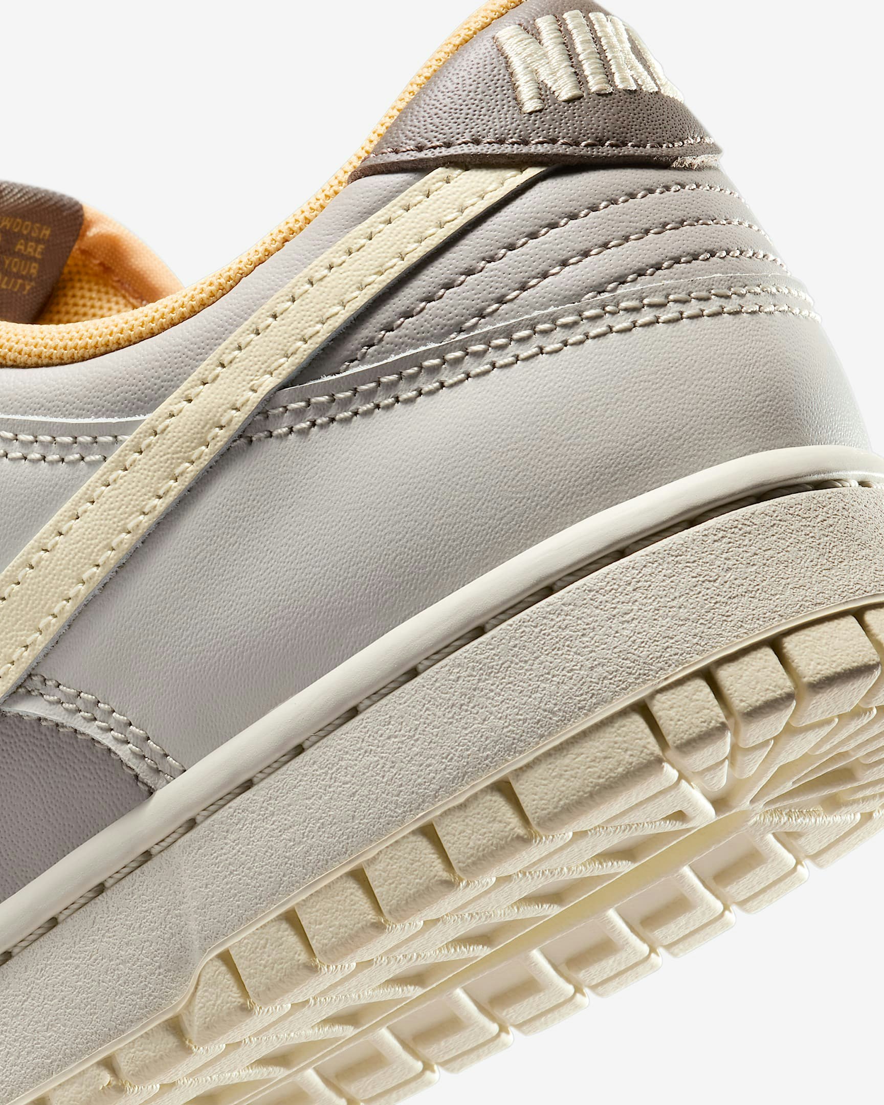 Nike Dunk Low "Light Bone"
