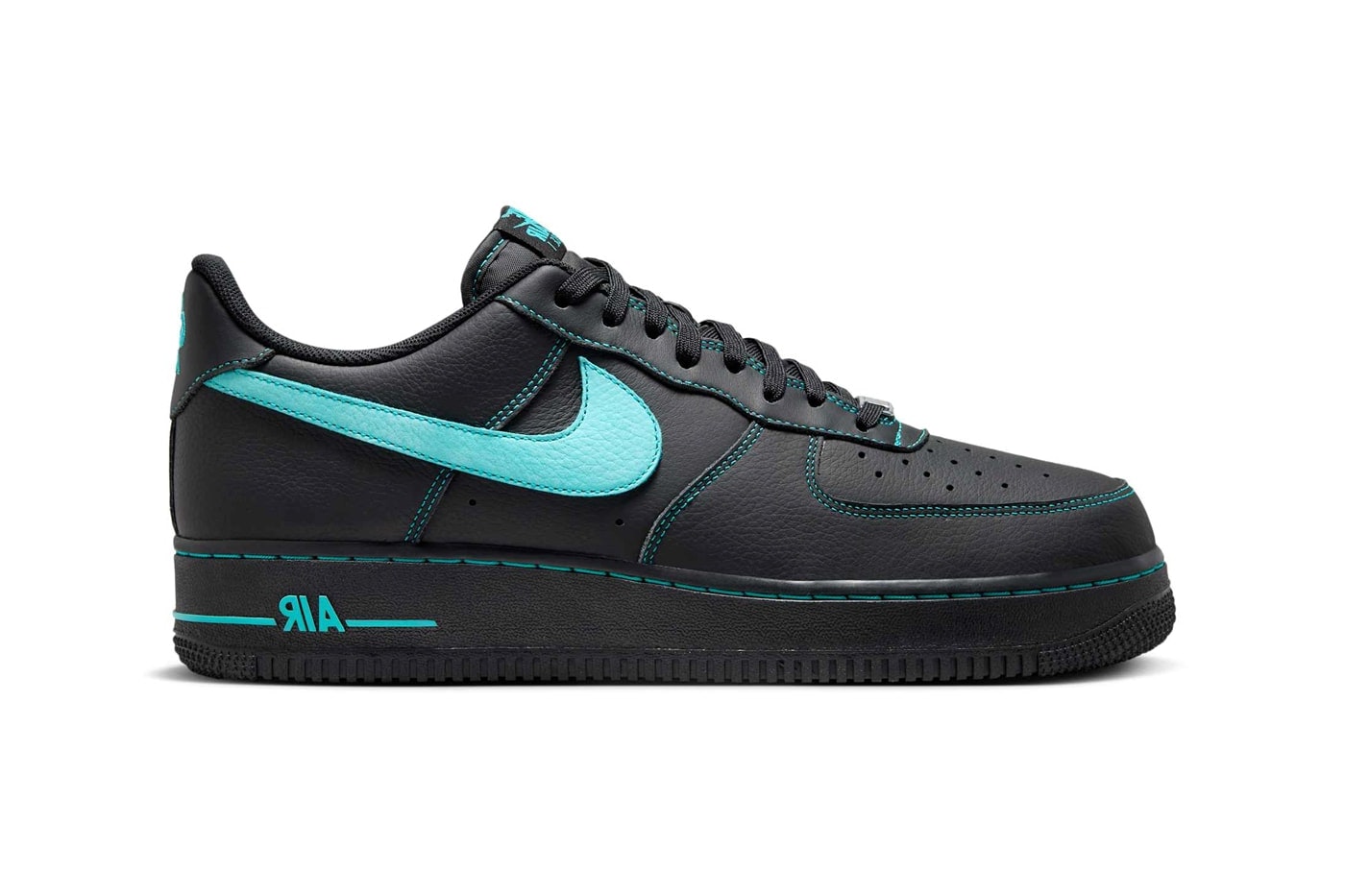 Nike Air Force 1 Low "Black Tiffany"