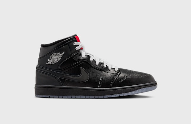 Air Jordan 1 Mid "Black Metallic Reimagined" Air Jordan 1 Mid "Black Metallic Reimagined"