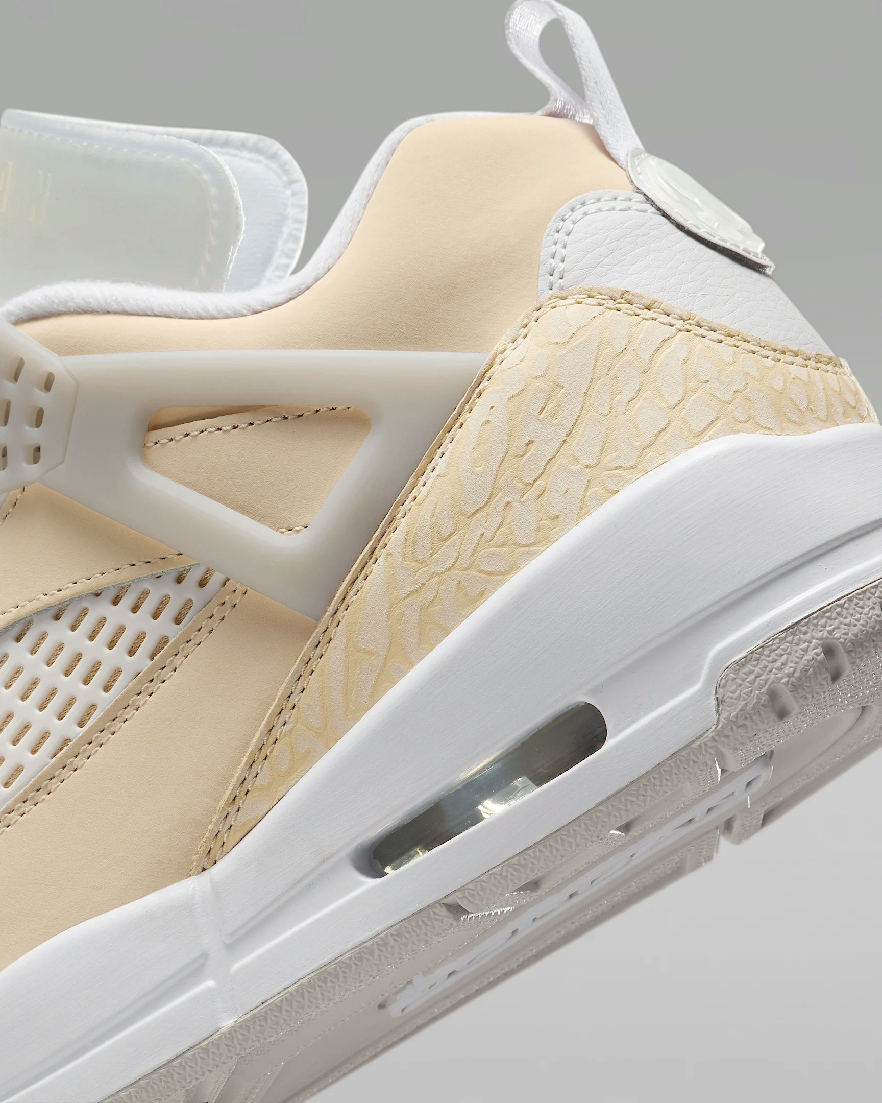 Jordan Spizike Low "Sanddrift"