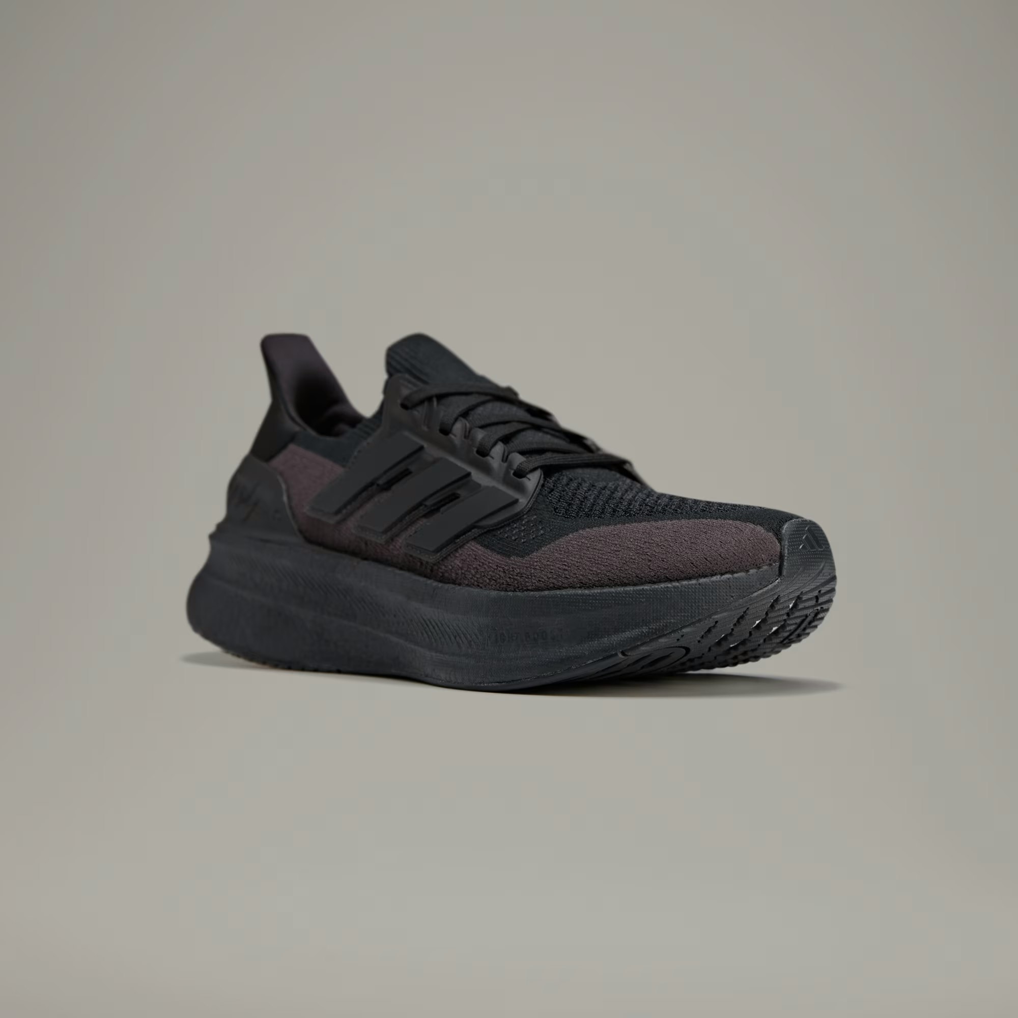 Y-3 x adidas Ultraboost 5 "Carbon"