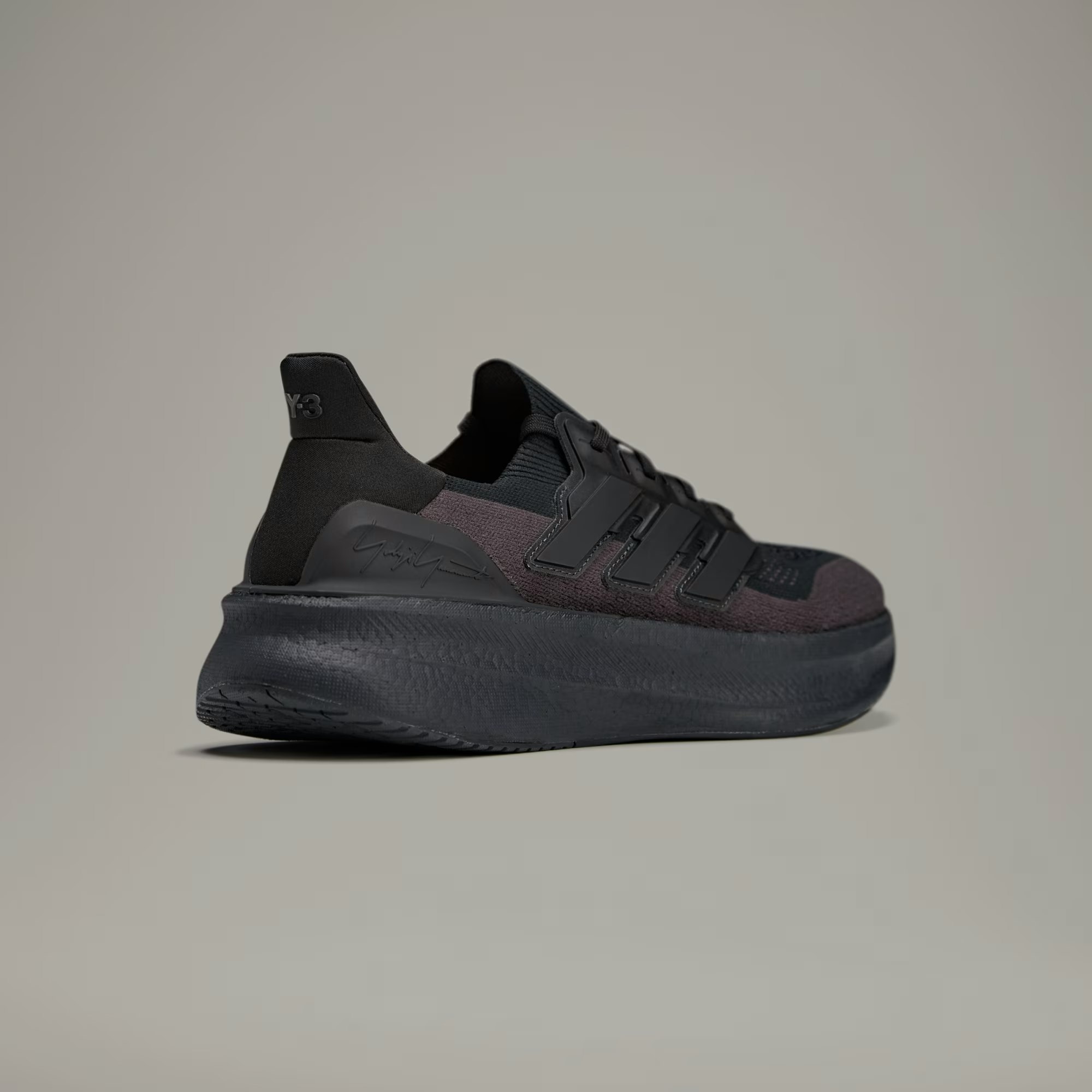 Y-3 x adidas Ultraboost 5 "Carbon"