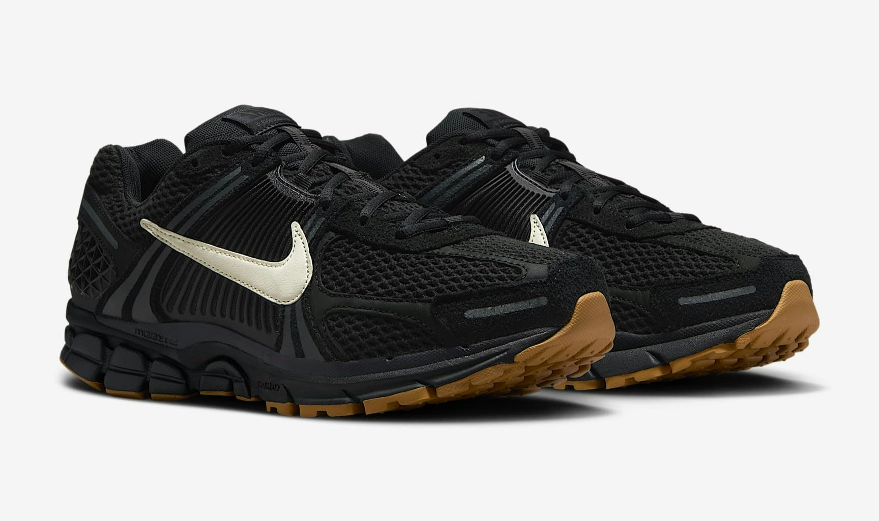 Nike Zoom Vomero 5 "Black Gum"