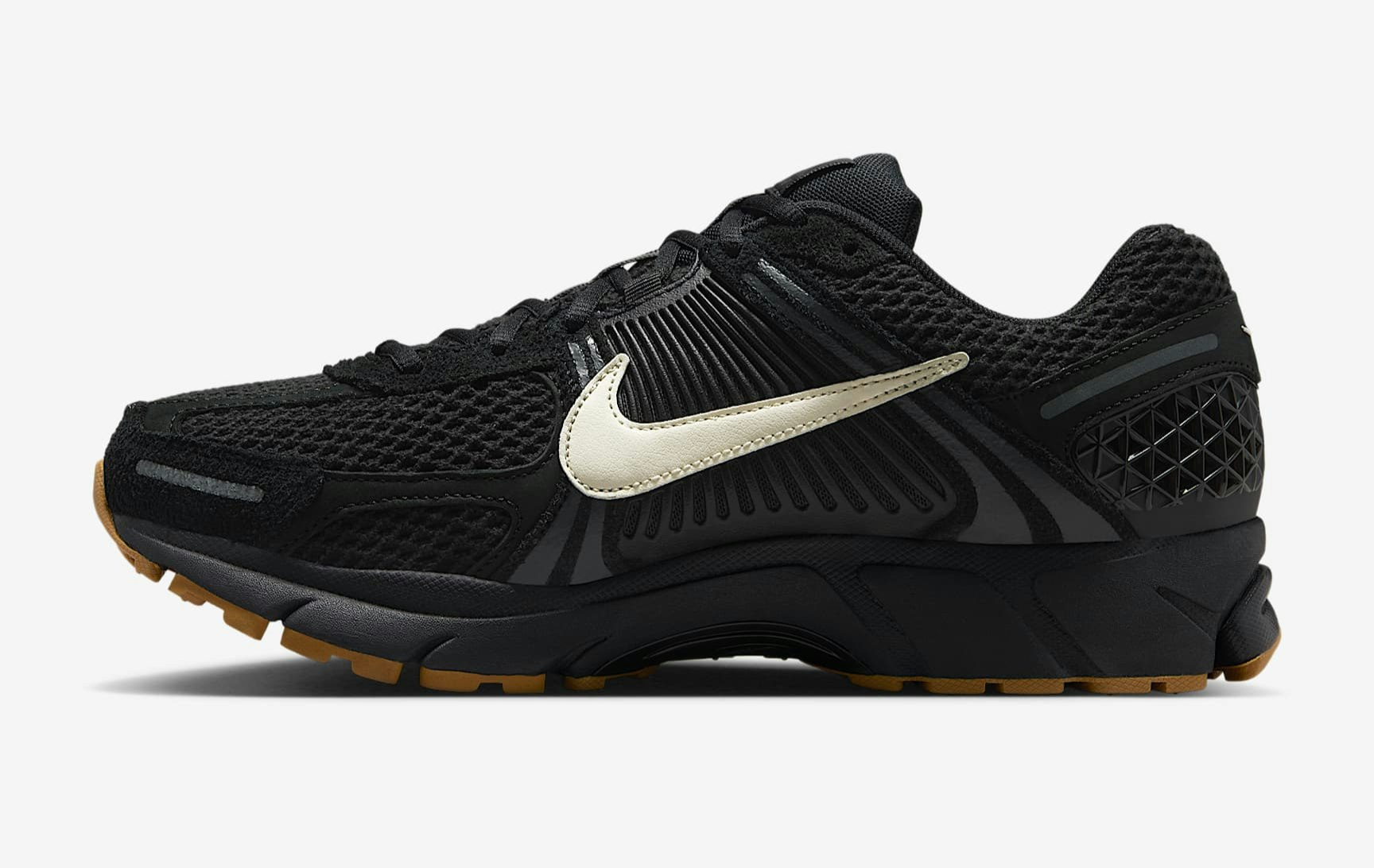 Nike Zoom Vomero 5 "Black Gum"