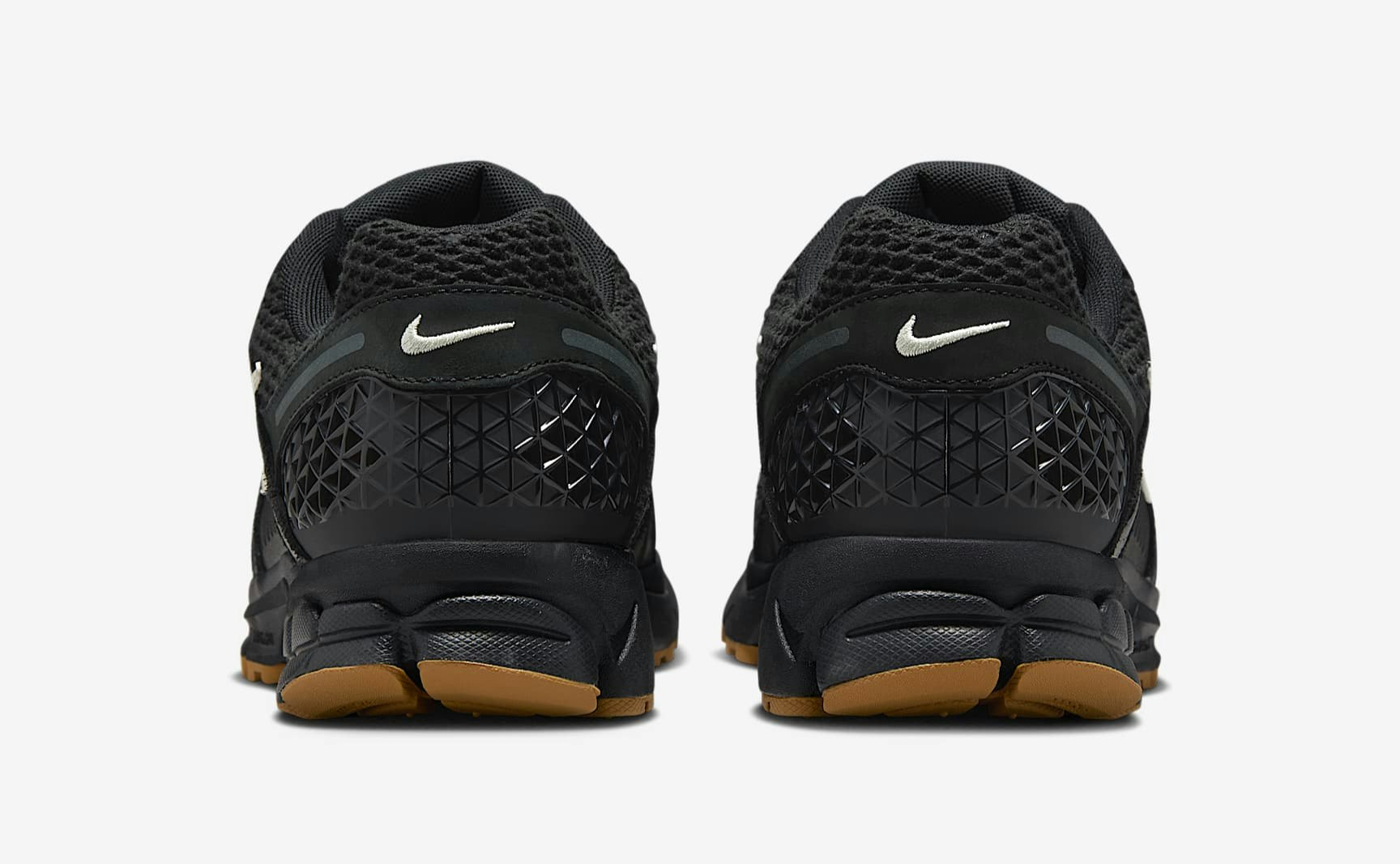 Nike Zoom Vomero 5 "Black Gum"