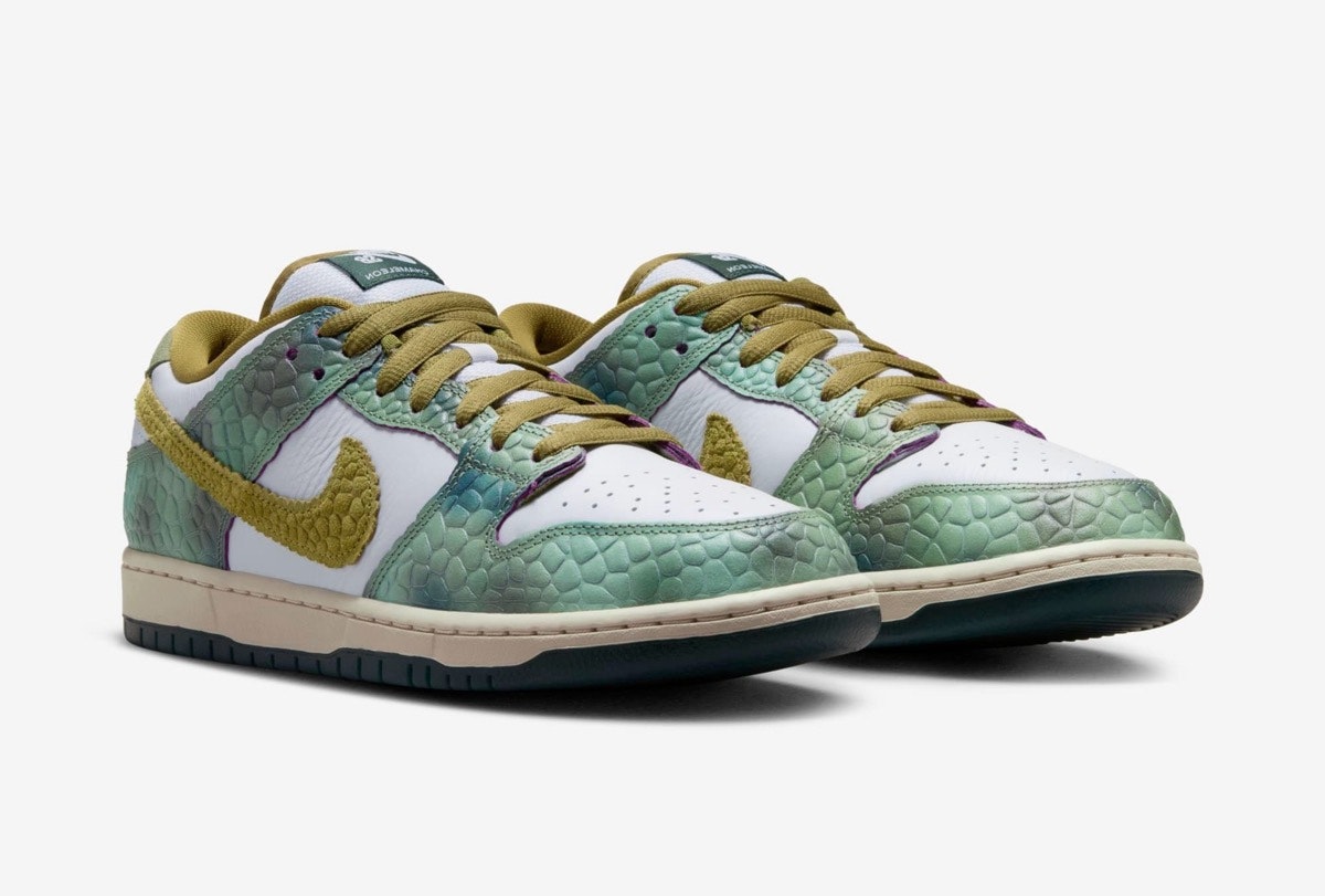 Alexis Sablone x Nike SB Dunk Low "Chameleon"
