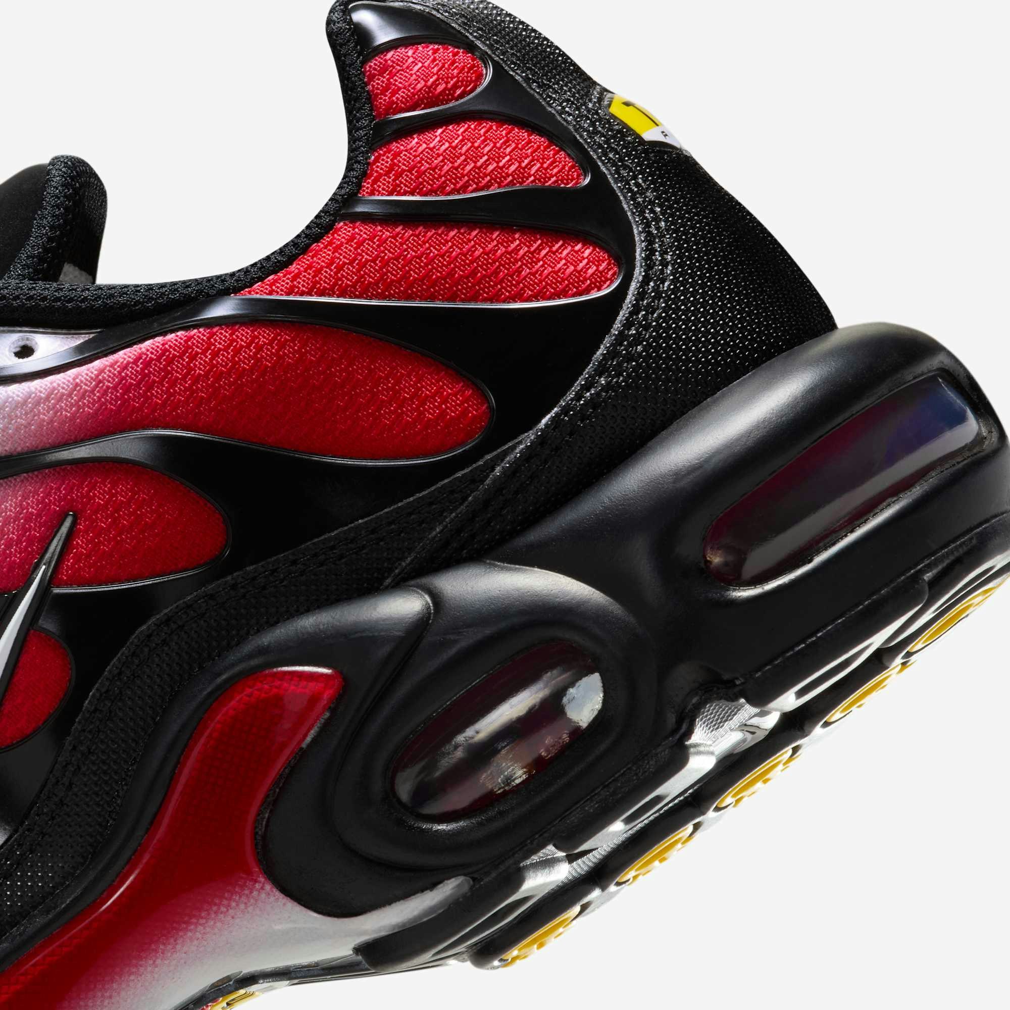 Nike Air Max Plus "Deadpool Vibes"