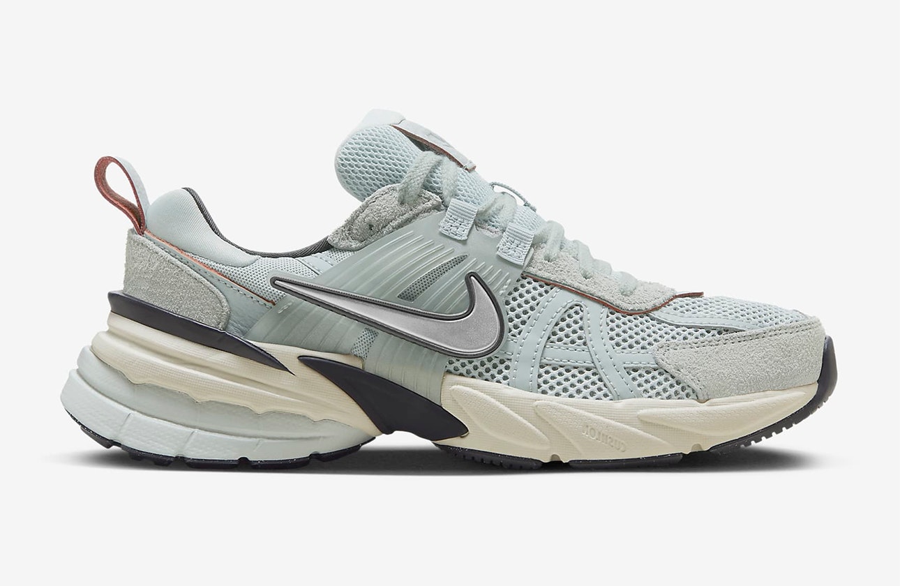 Nike V2K Run "Light Pumice"