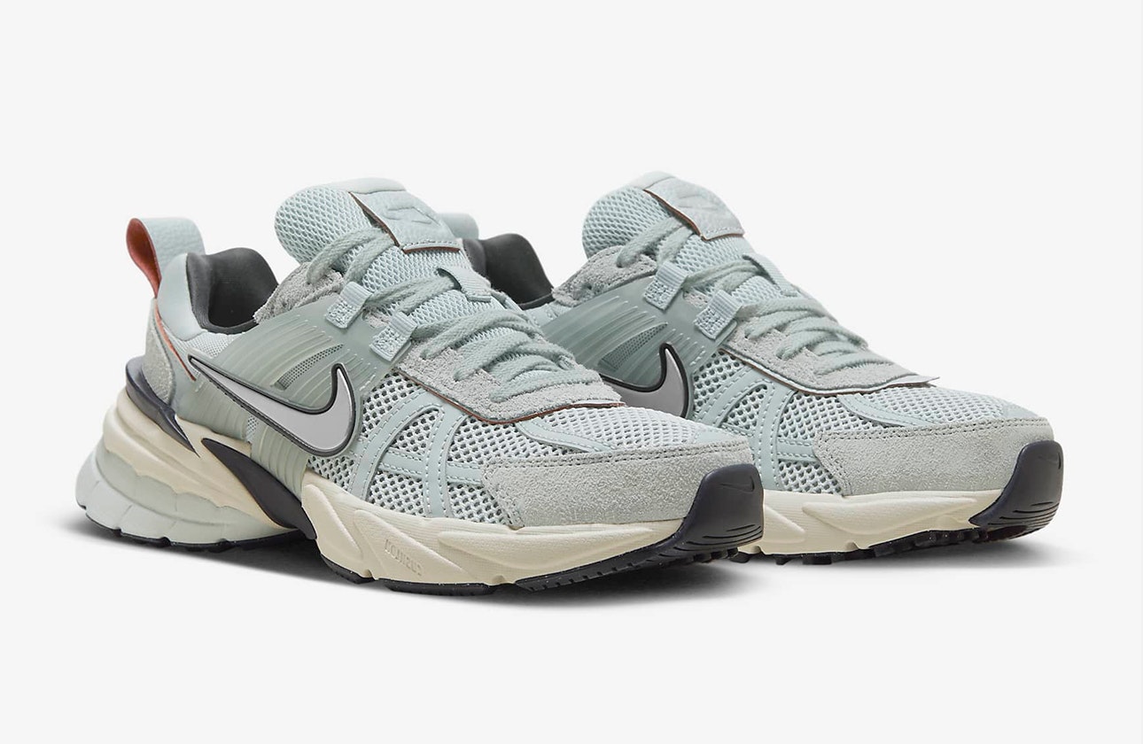 Nike V2K Run "Light Pumice"