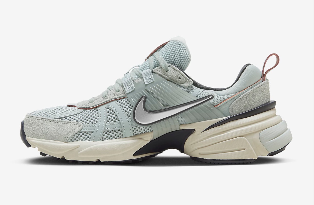 Nike V2K Run "Light Pumice"