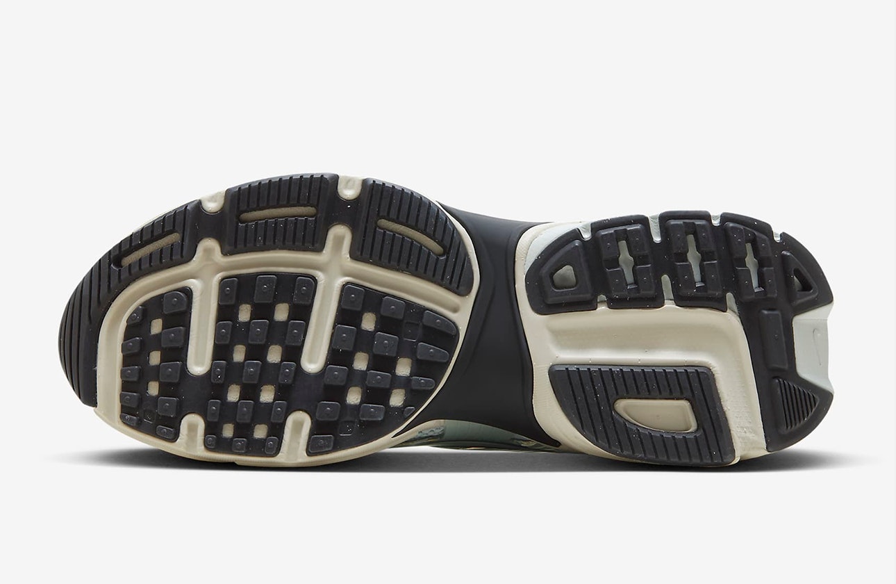 Nike V2K Run "Light Pumice"