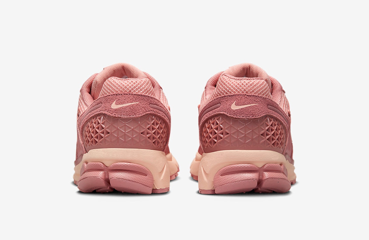 Nike Zoom Vomero 5 "Red Stardust"