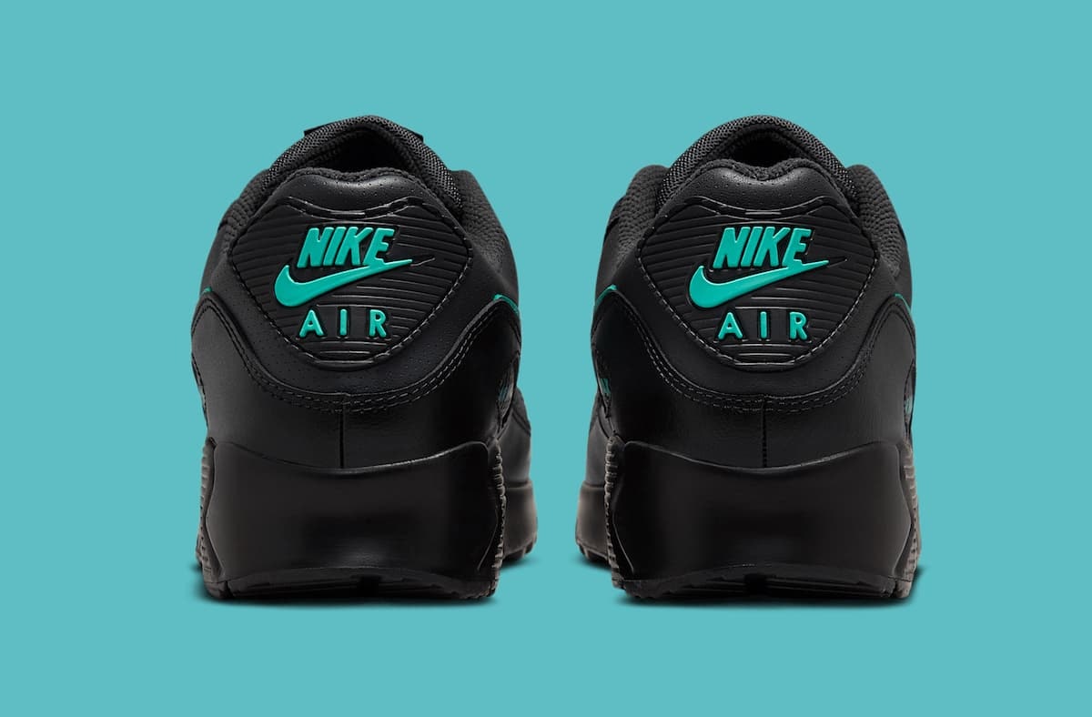 Nike Air Max 90 "Black Tiffany"