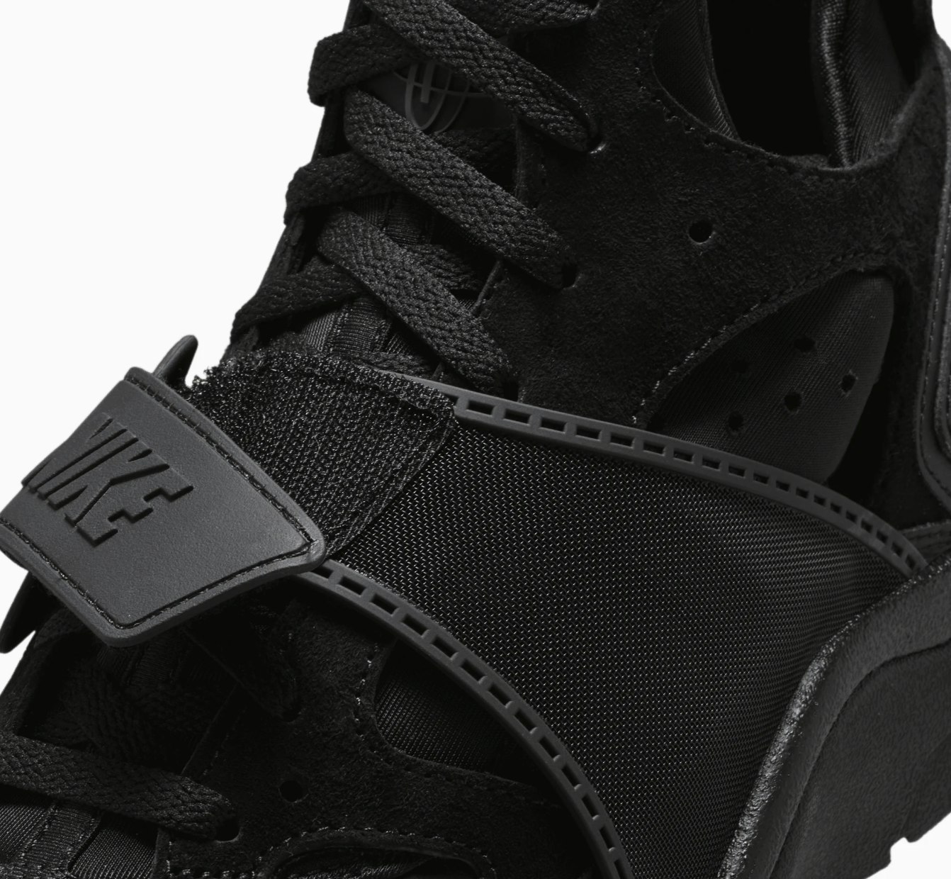 Nike Air Trainer Huarache "Triple Black"
