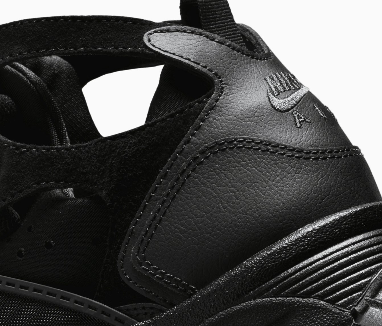 Nike Air Trainer Huarache "Triple Black"