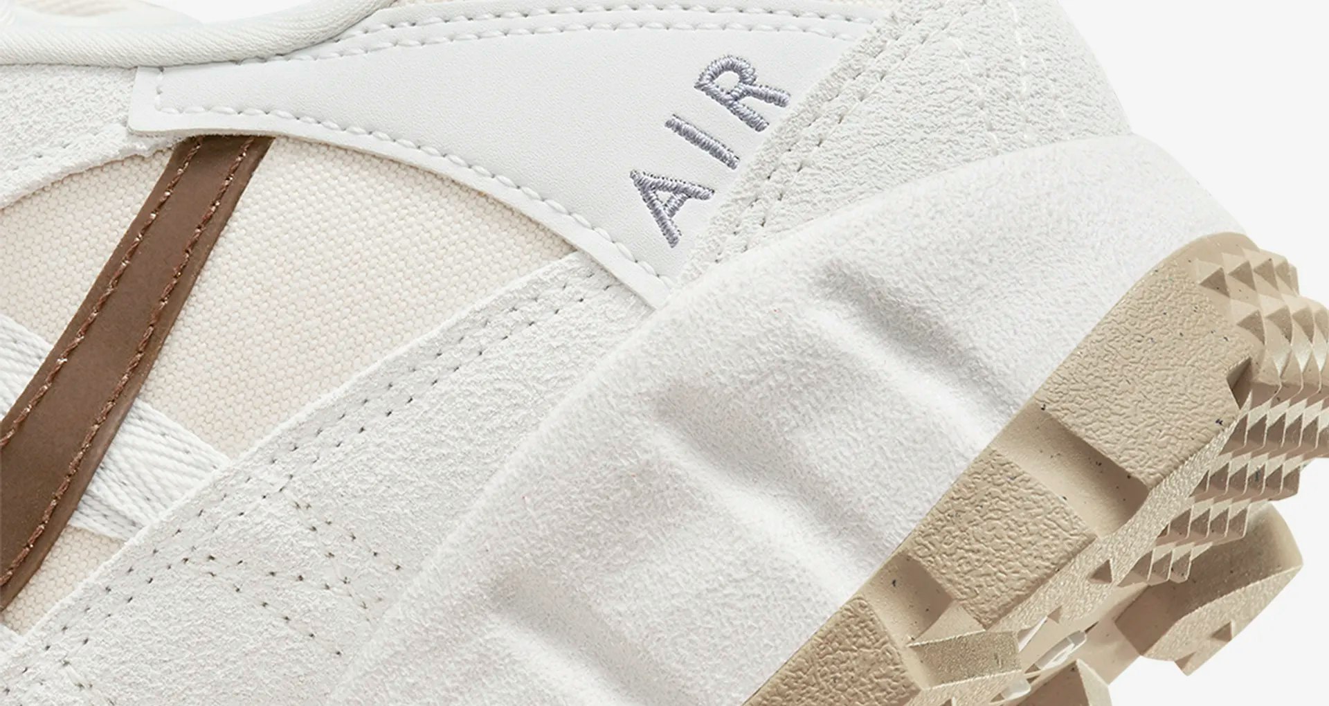 Nike Air Humara "Light Orewood Brown"