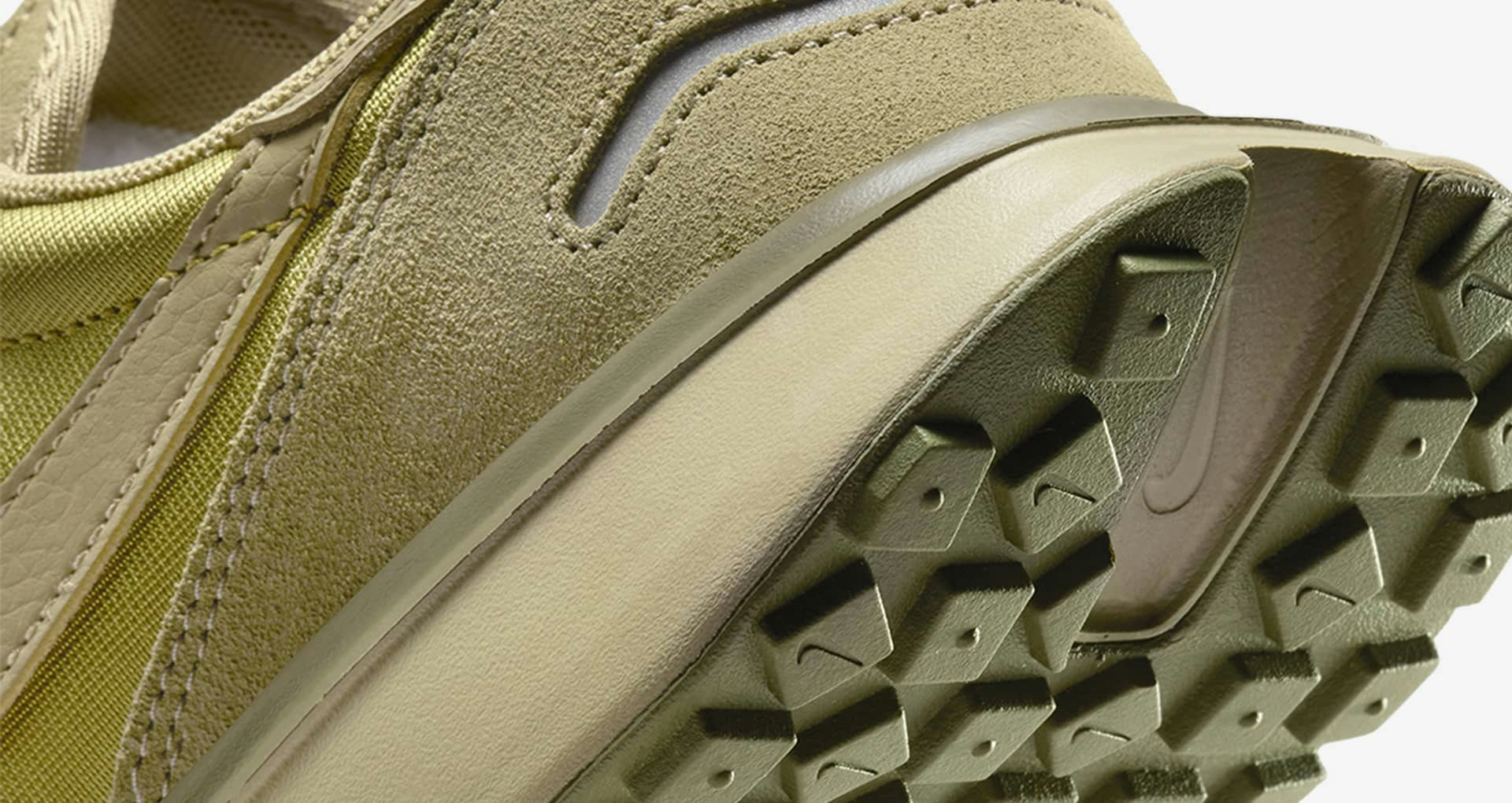 Nike Phoenix Waffle "Neutral Olive"