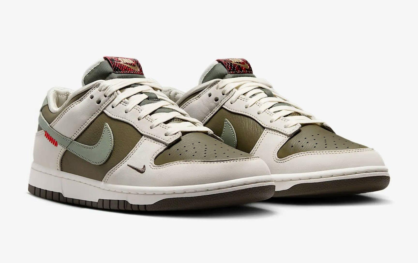 Nike Dunk Low "Year of the Snake"