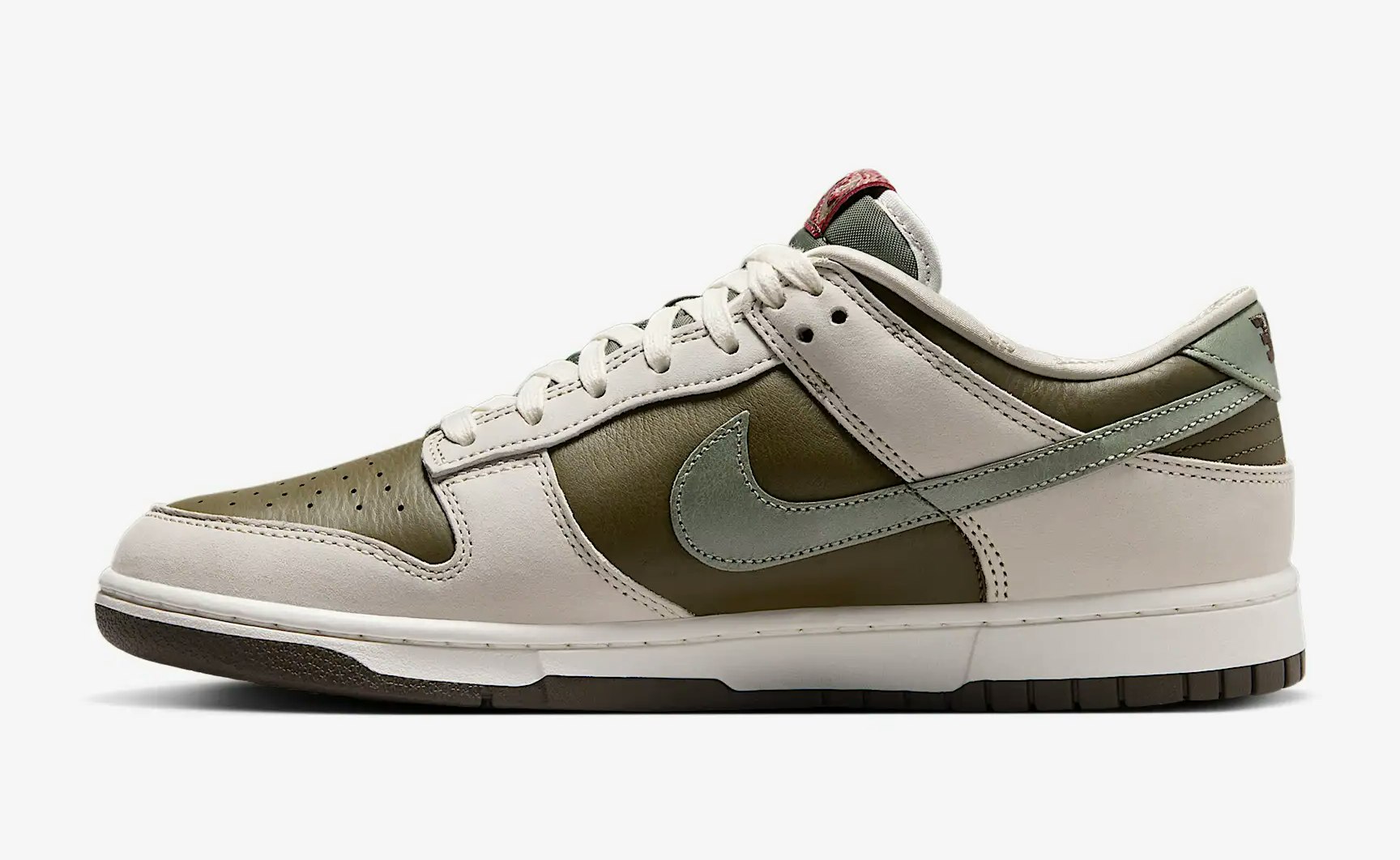 Nike Dunk Low "Year of the Snake"