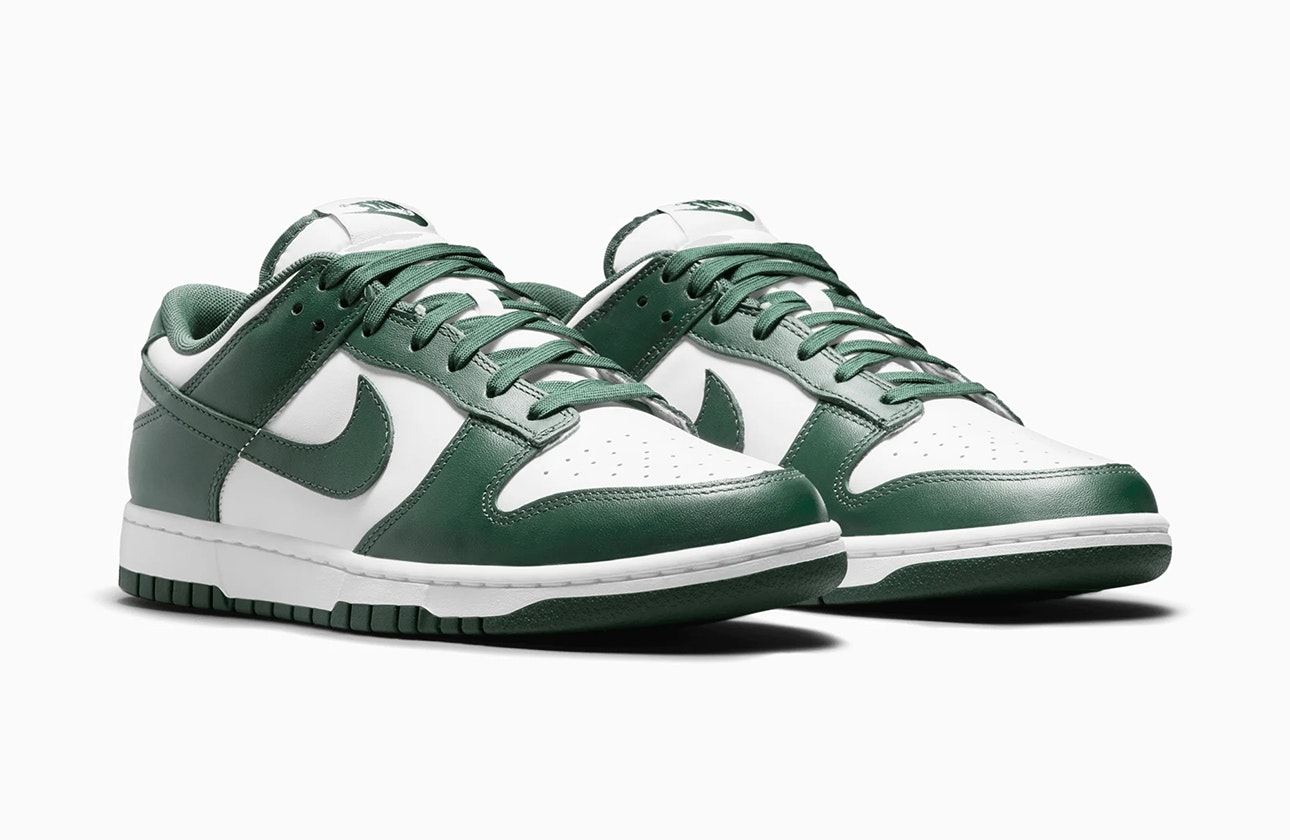 Nike Dunk Low "Michigan State"