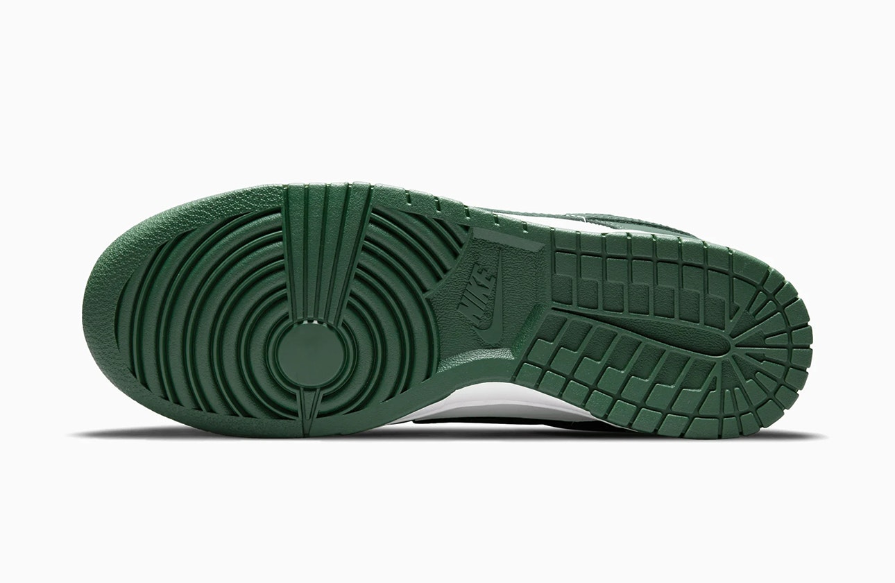 Nike Dunk Low "Michigan State"