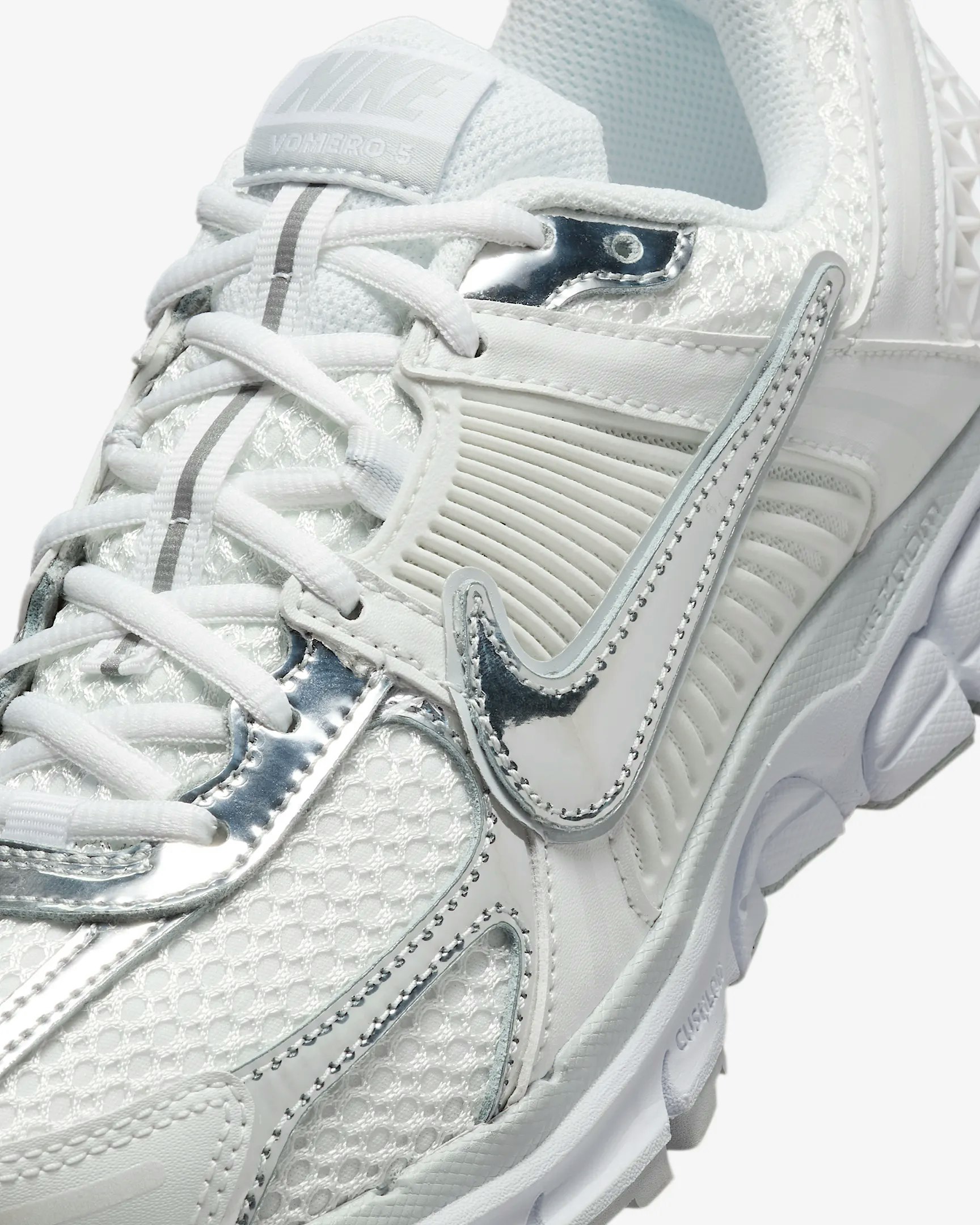 Nike Zoom Vomero 5 "Chrome Toe"