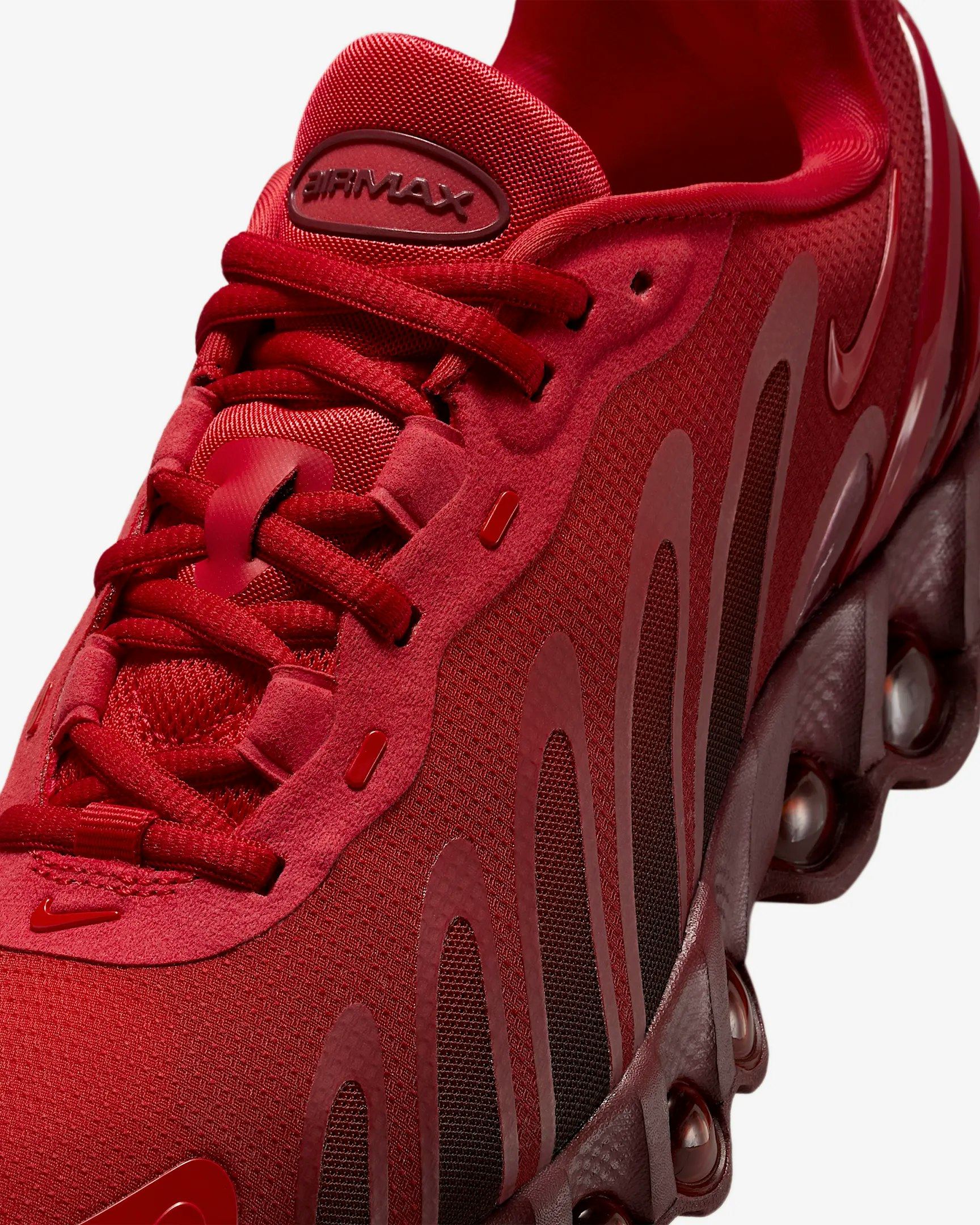 Nike Air Max DN8 "University Red"