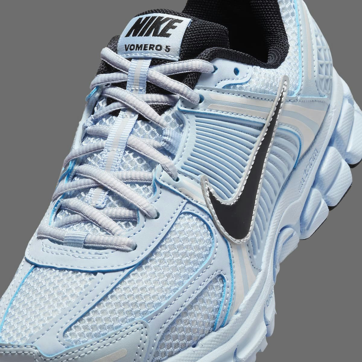 Nike Zoom Vomero 5 "Blue Tint"