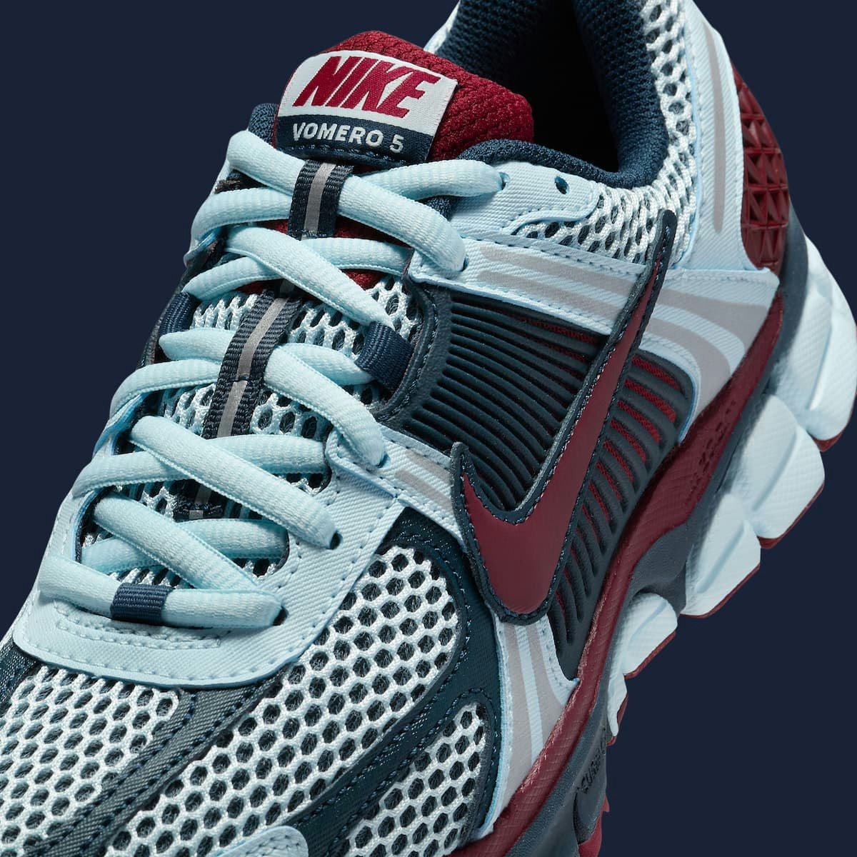 Nike Zoom Vomero 5 "Glacier Blue"