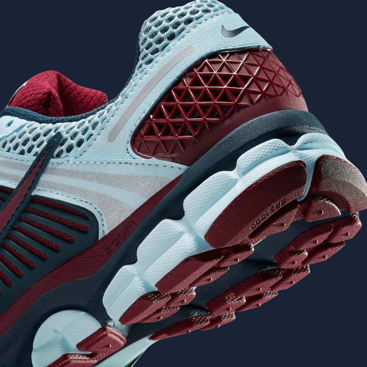 Nike Zoom Vomero 5 "Glacier Blue"