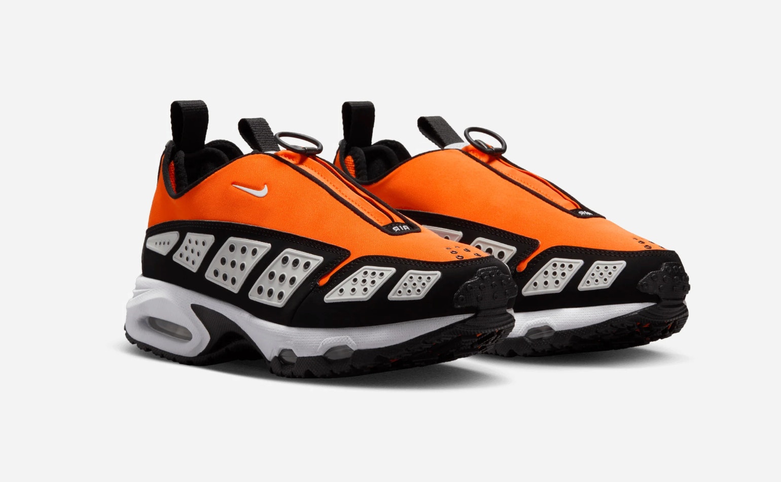 Nike Air Max SNDR "Safety Orange"