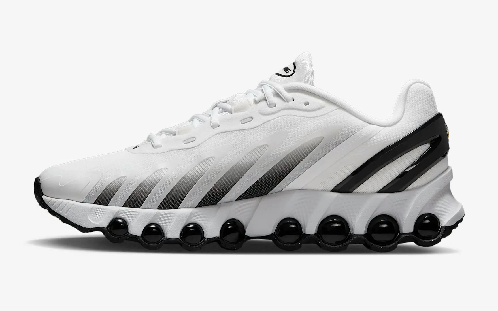 Nike Air Max DN8 "Panda"