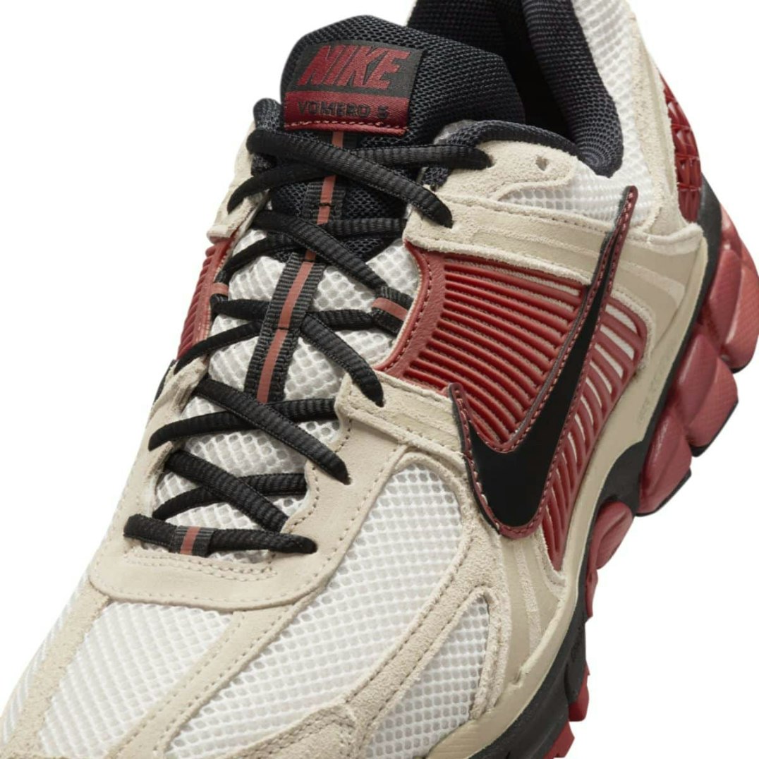 Nike Zoom Vomero 5 "Desert Khaki"