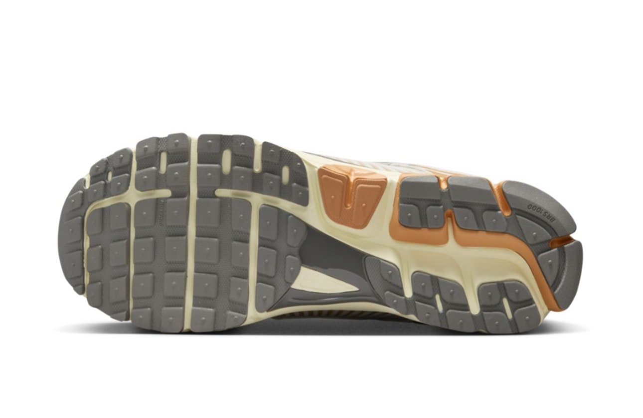 Nike Zoom Vomero 5 "Flat Pewter"