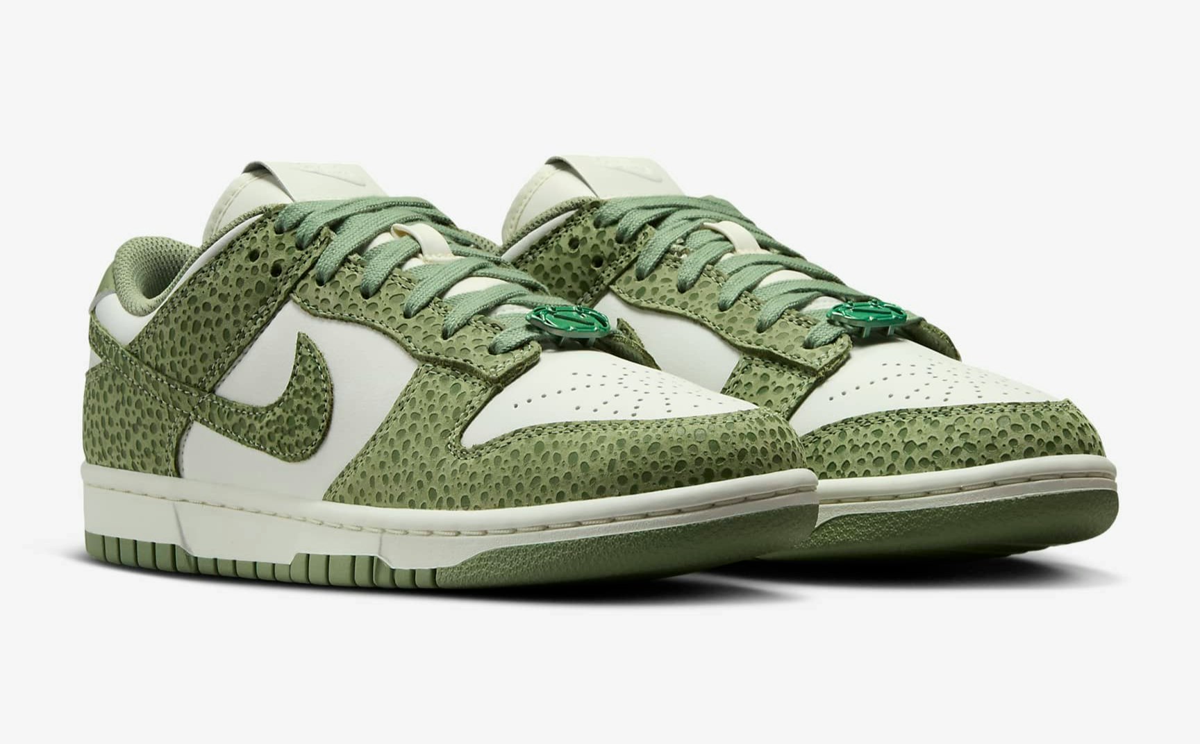 Nike Dunk Low Safari "Oil Green"