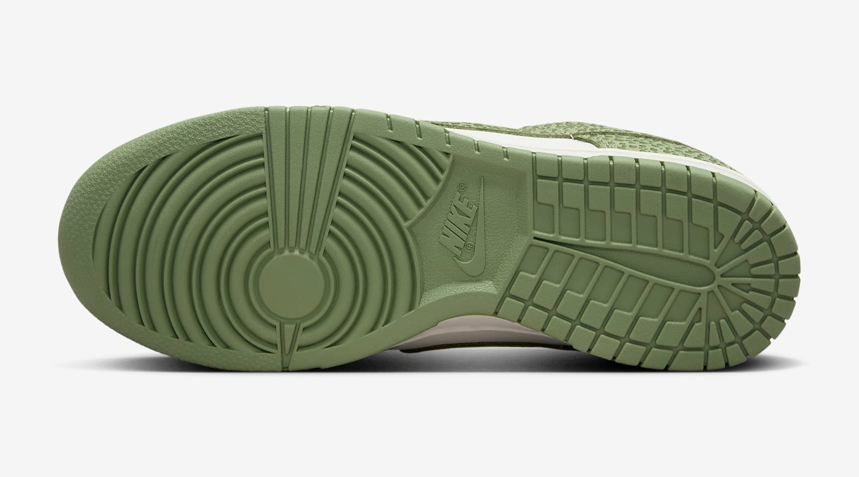 Nike Dunk Low Safari "Oil Green"