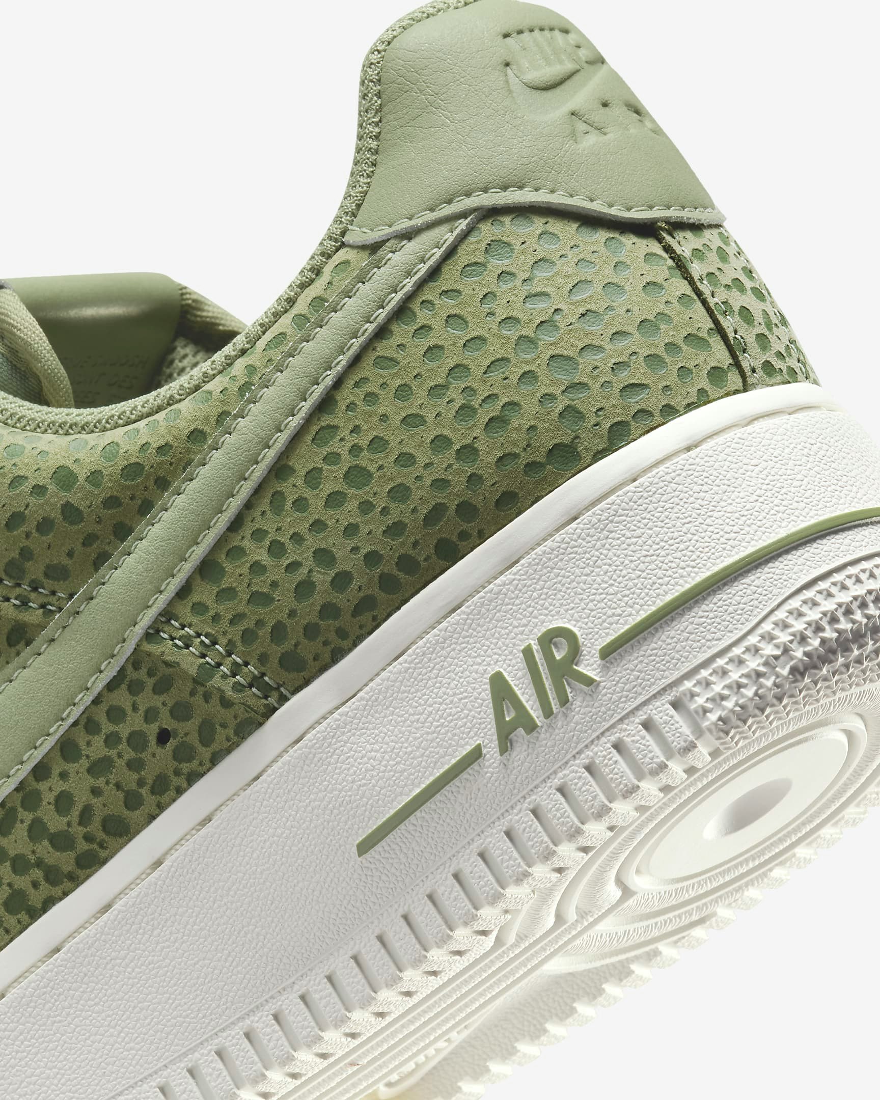 Nike Air Force 1 '07 PRM Safari "Oil Green"