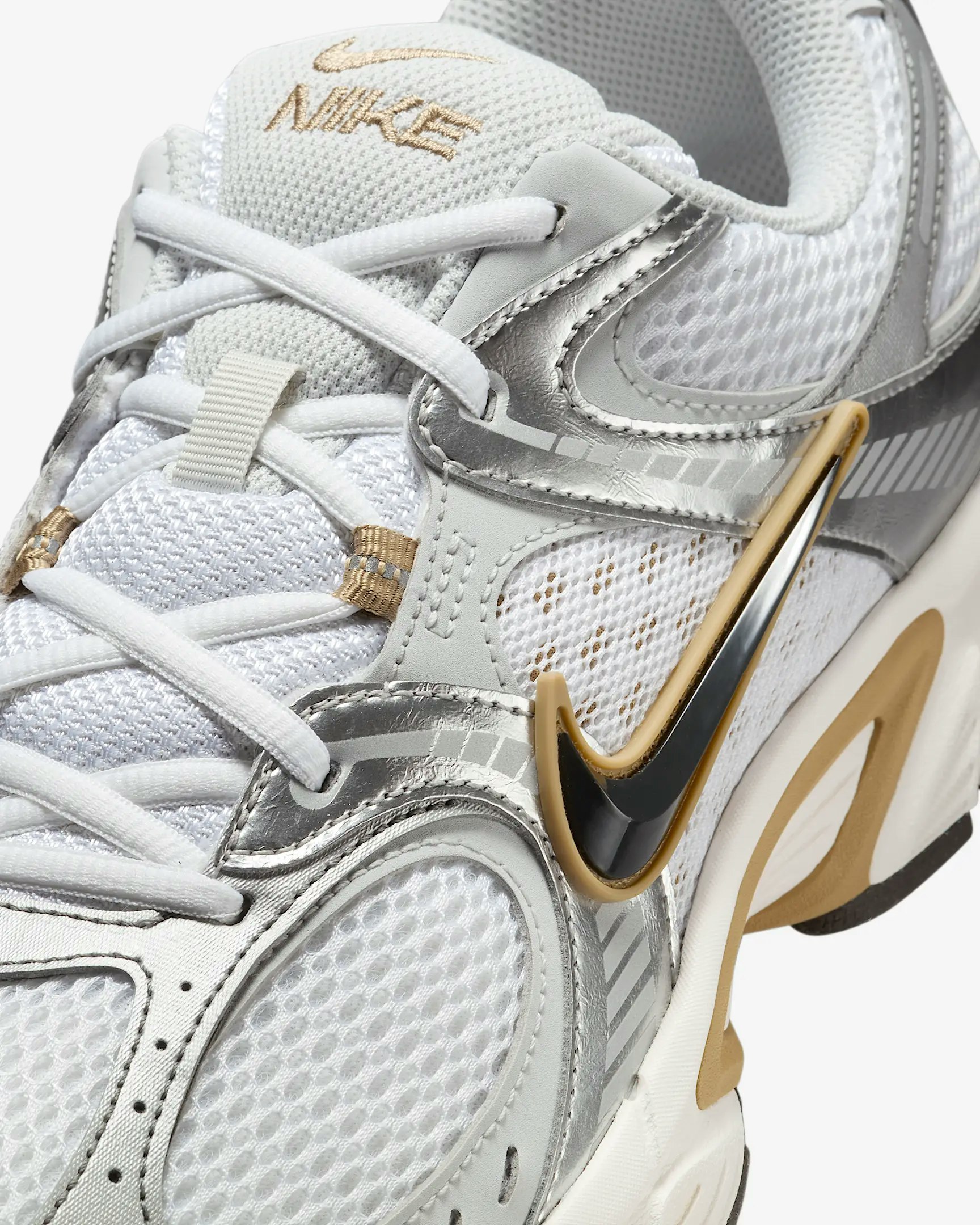 Nike V5 RNR "Parachute Beige"