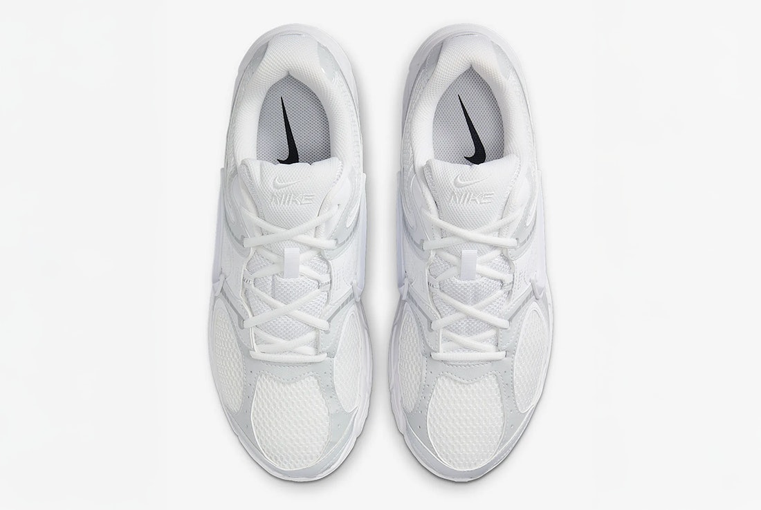 Nike V5 RNR "Light Metallic Silver"