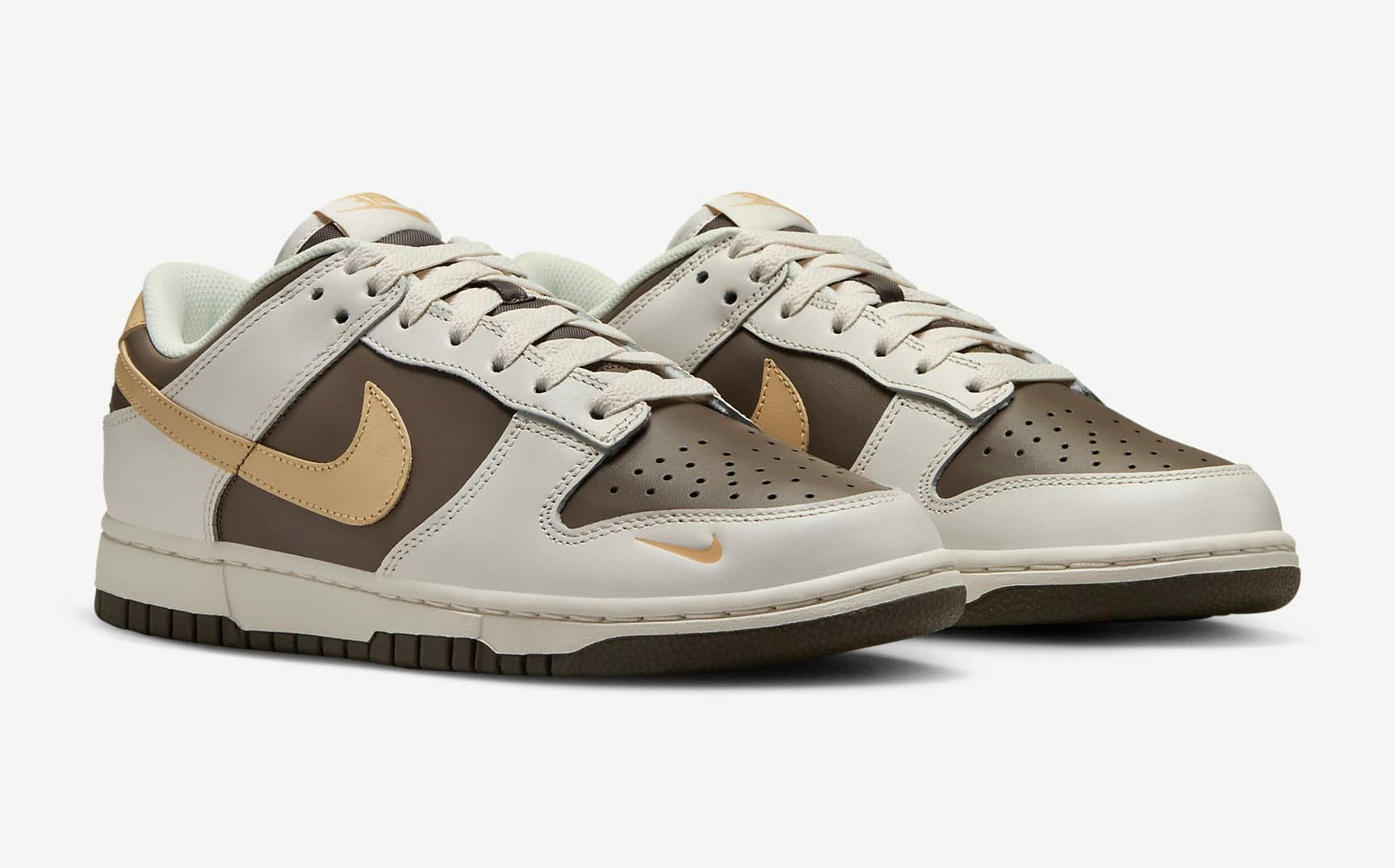 Nike Dunk Low Mini Swoosh "Ironstone"