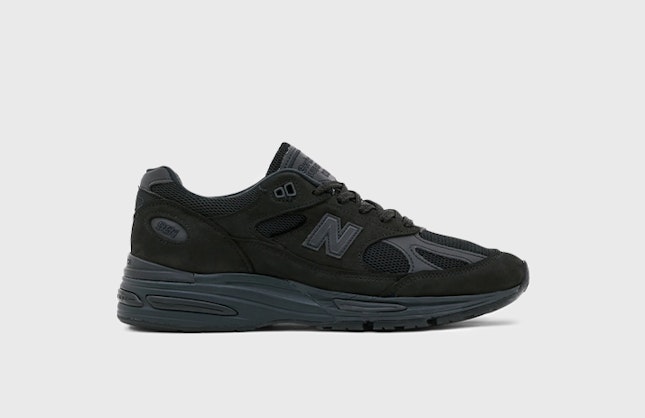 Dover Street Market x New Balance 991v2 "Black"
