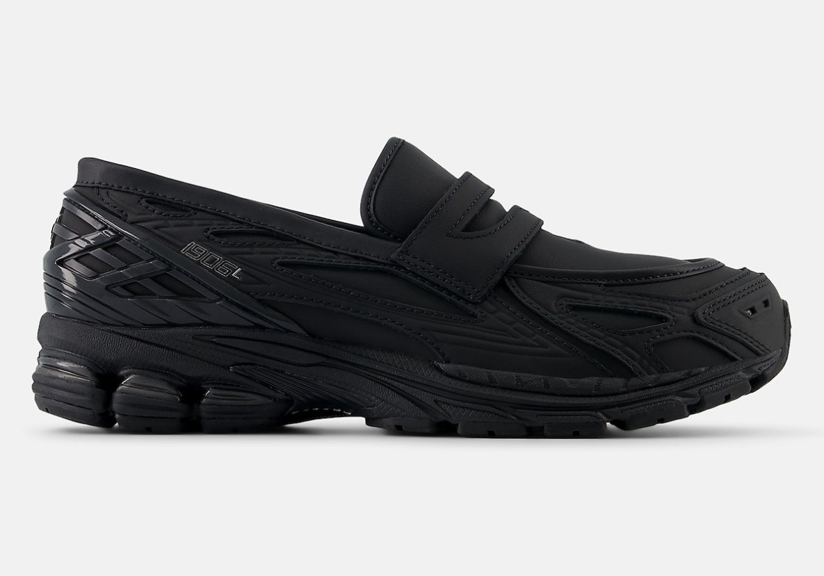 New Balance 1906L "Triple Black"
