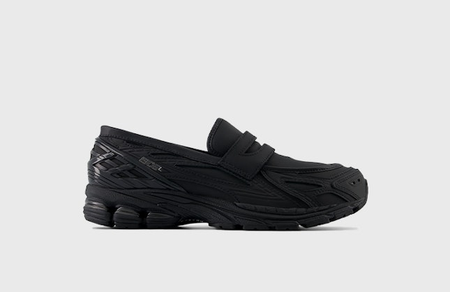 New Balance 1906L "Triple Black"