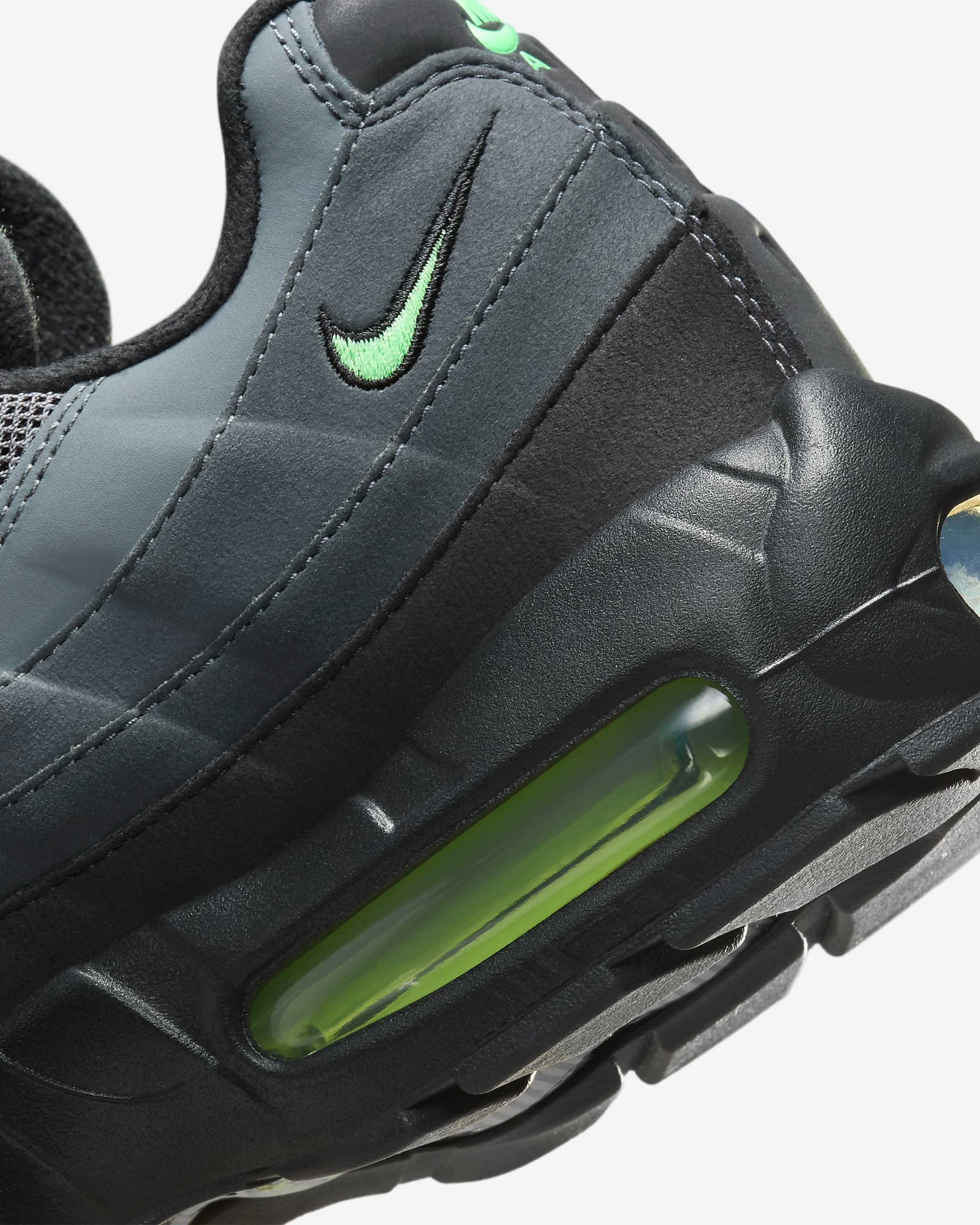 Nike Air Max 95 "Vapor Green"