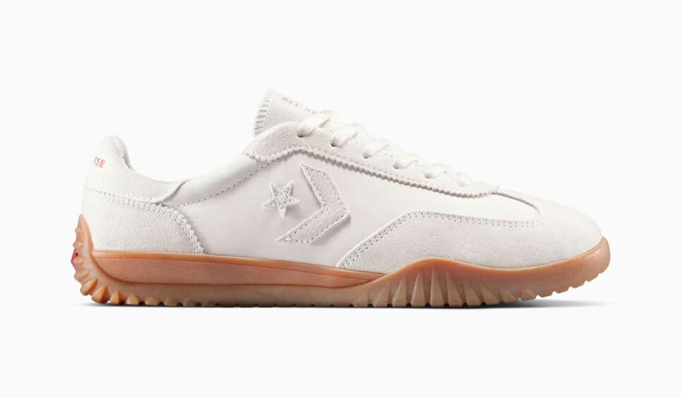 FC Liverpool x Converse Run Star Trainer "Egret"