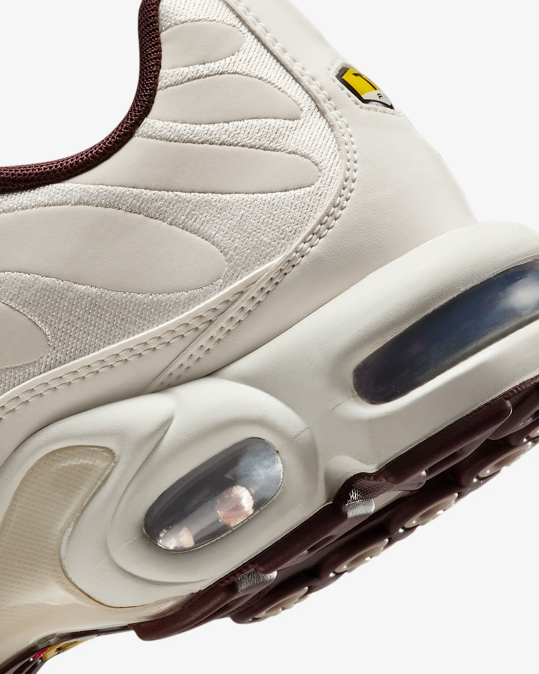Nike Air Max Plus PRM "Phantom Light Bone"