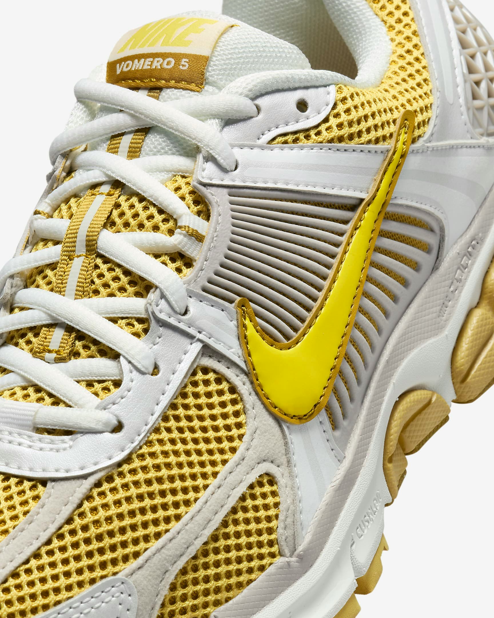 Nike Zoom Vomero 5 "Lightning"