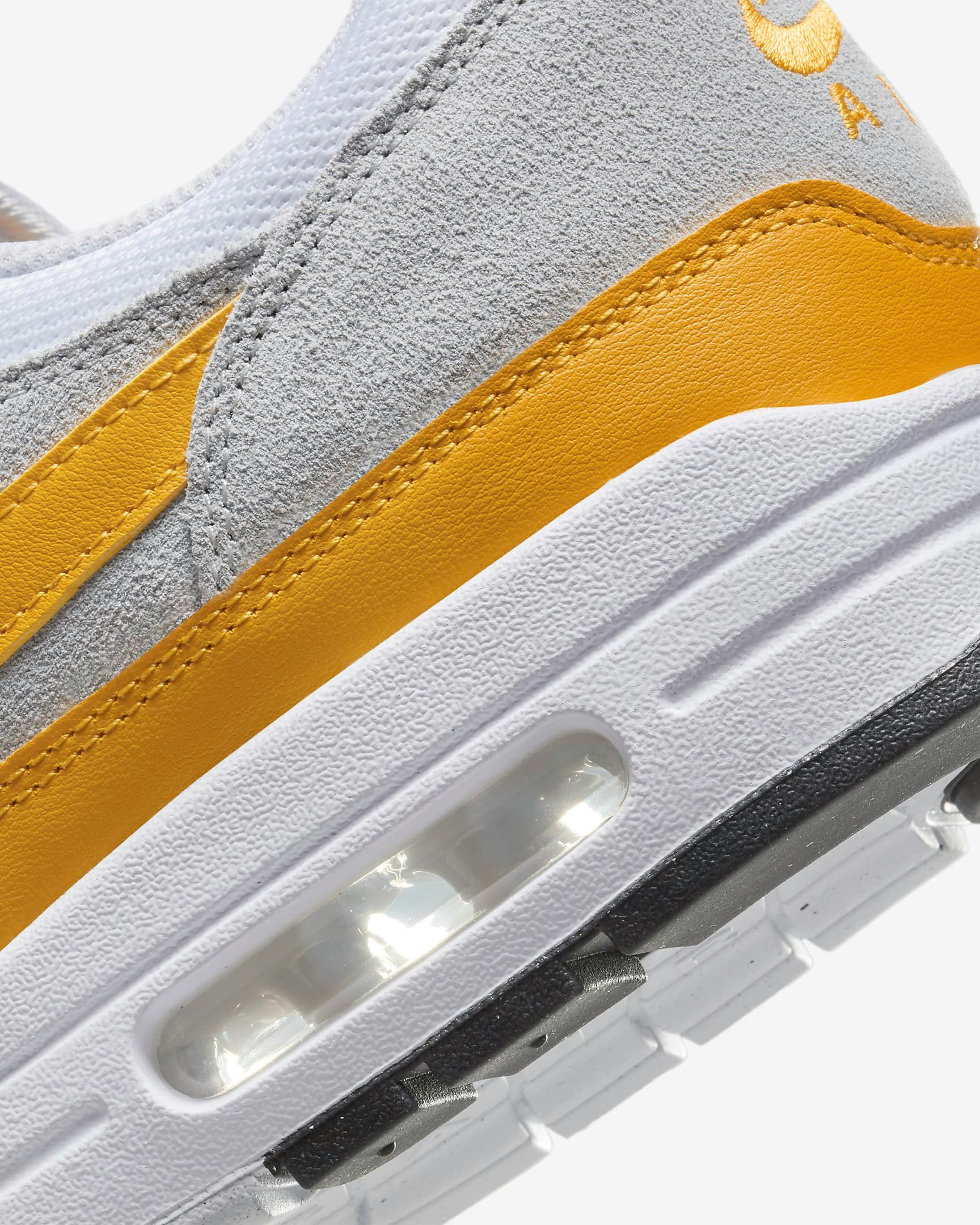 Nike Air Max 1 "University Gold"