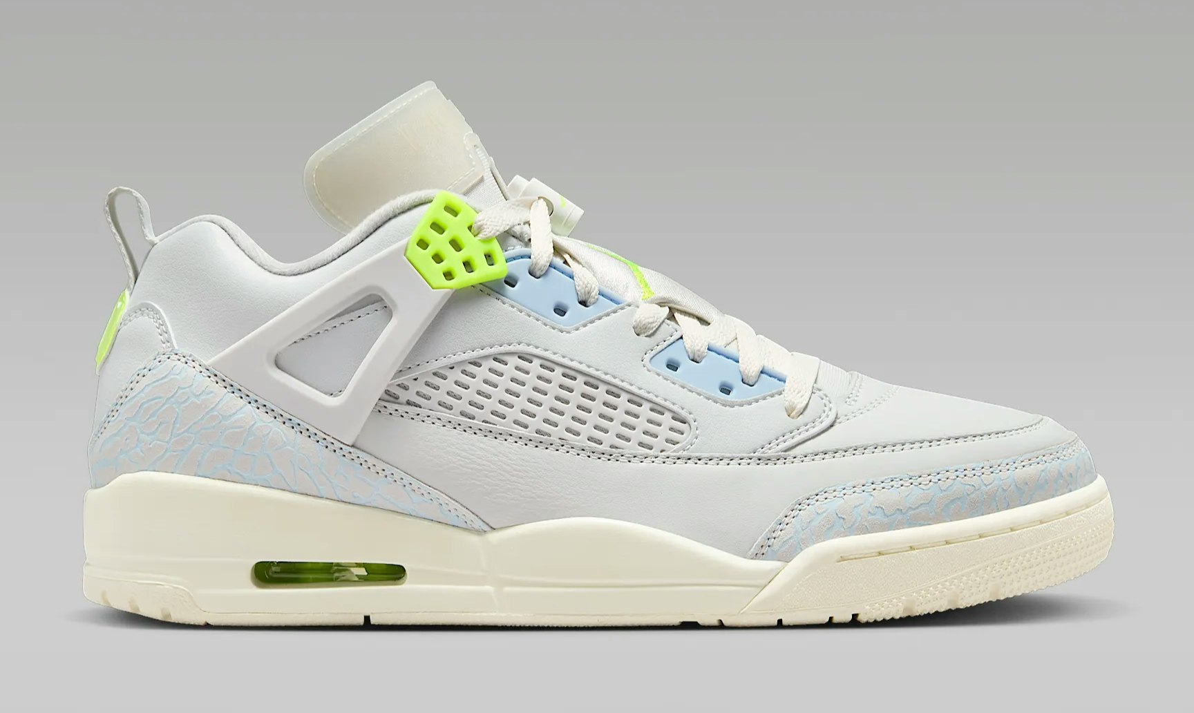 Jordan Spizike Low "Photon Dust Volt"